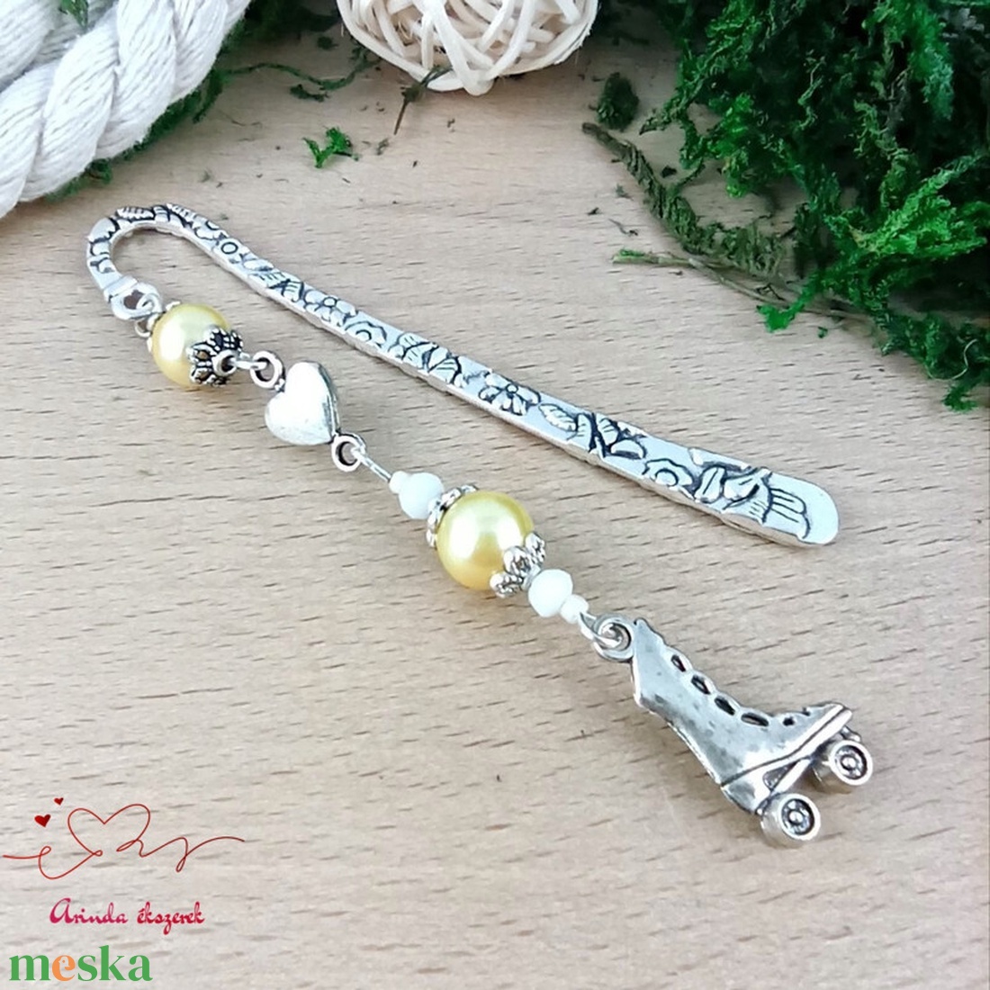 Vanília görkori könyvjelző  - könyv & zene - könyvjelző - Meska.hu