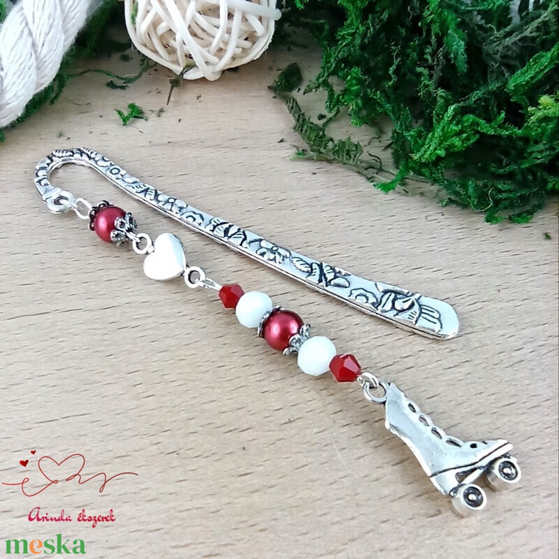 Piros görkori könyvjelző  - könyv & zene - könyvjelző - Meska.hu