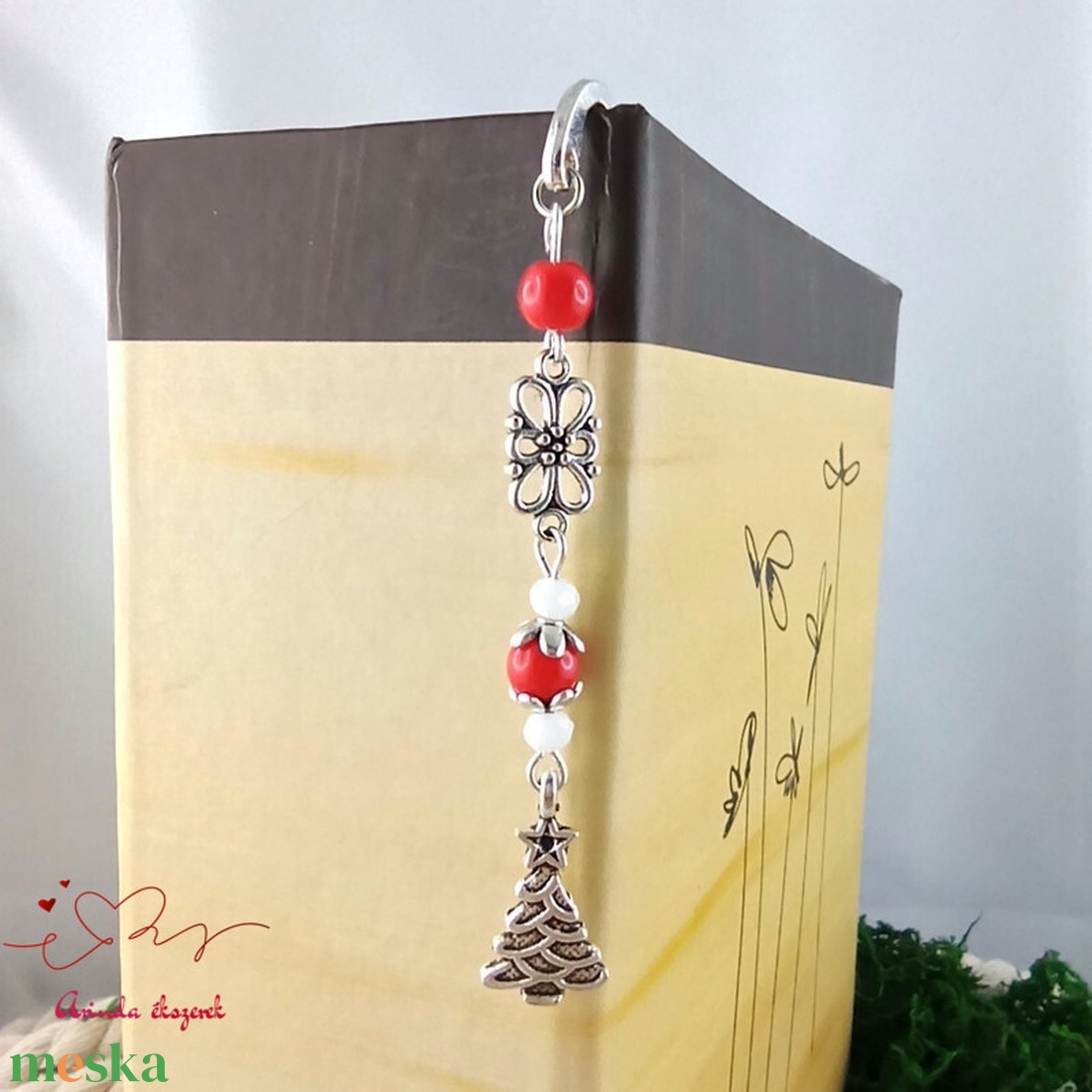 Piros karácsonyfa könyvjelző  - könyv & zene - könyvjelző - Meska.hu