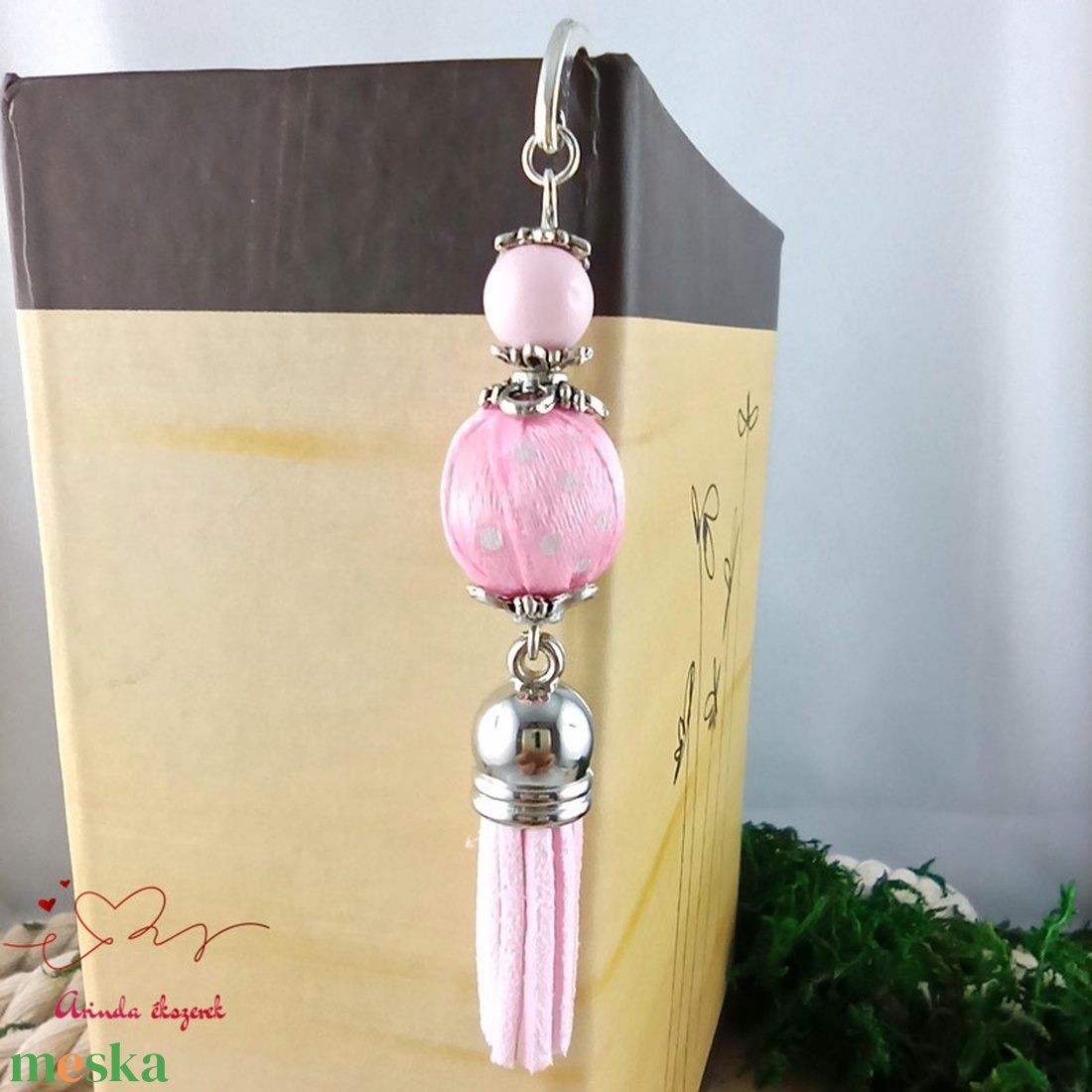 Rózsaszín pöttyös könyvjelző  - könyv & zene - könyvjelző - Meska.hu