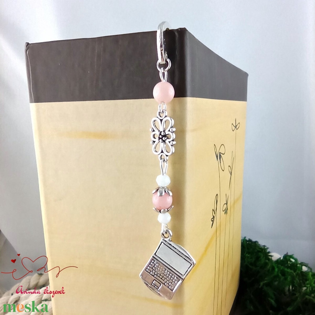 Rózsaszín laptop könyvjelző  - könyv & zene - könyvjelző - Meska.hu