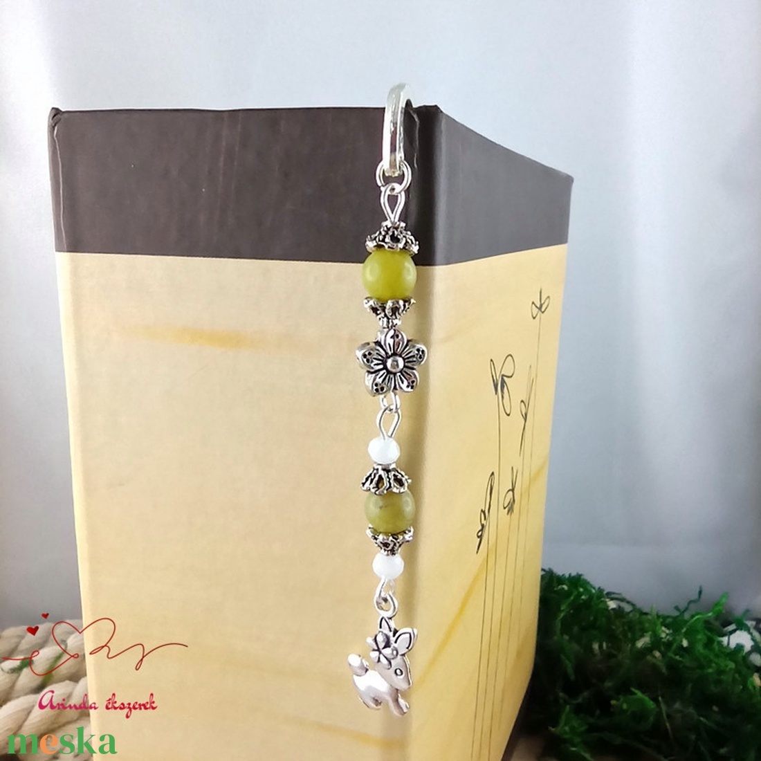 Oliva nyuszi könyvjelző  - könyv & zene - könyvjelző - Meska.hu