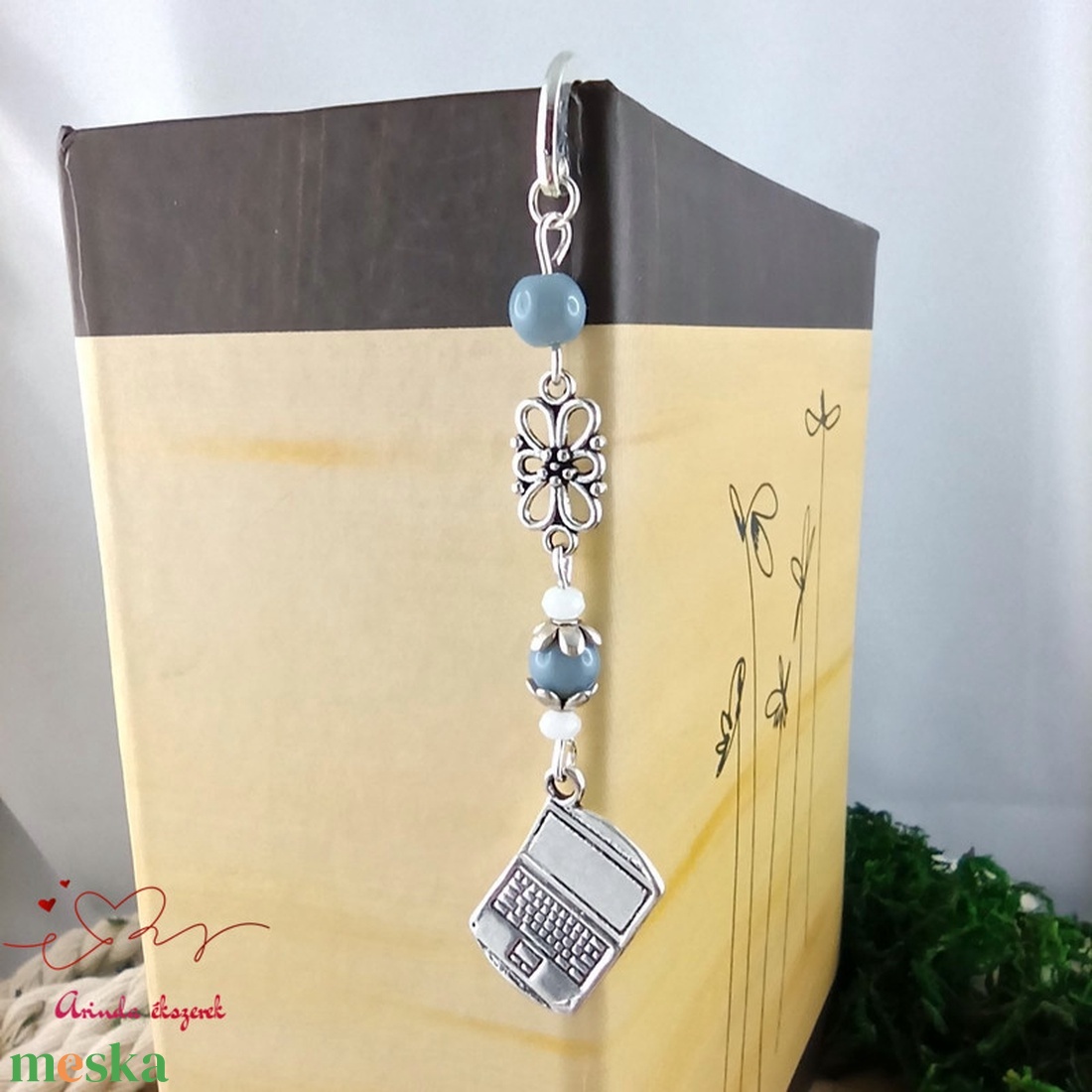 Szürke laptop notebook könyvjelző - könyv & zene - könyvjelző - Meska.hu