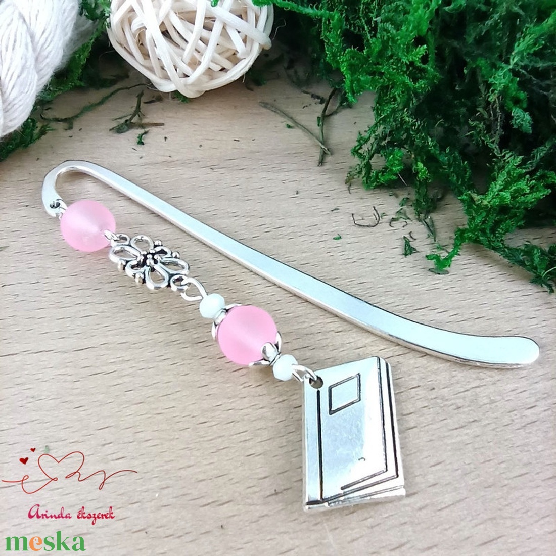 Rózsaszín könyv könyvjelző  - könyv & zene - könyvjelző - Meska.hu