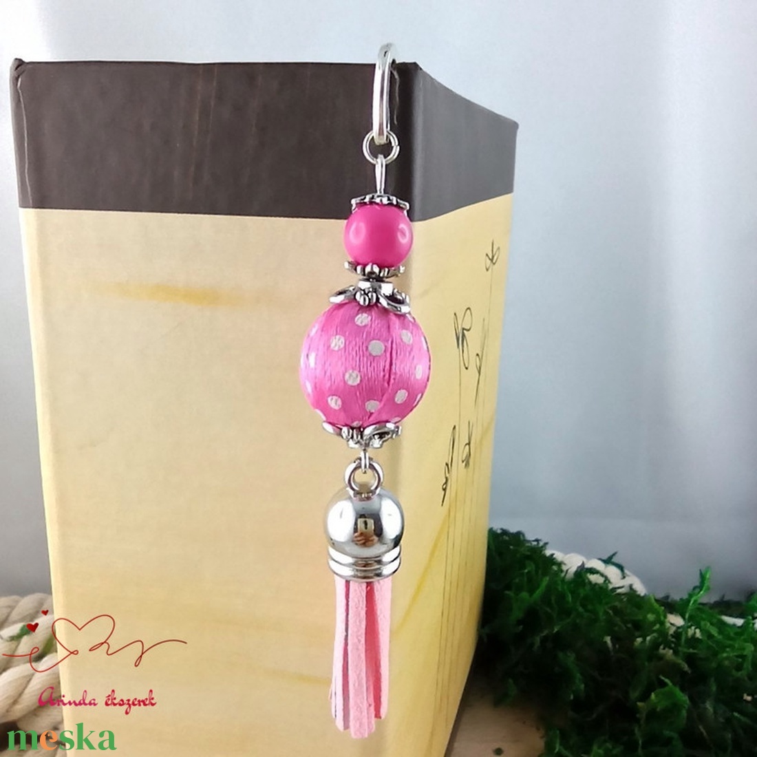 Pink pöttyös könyvjelző  - könyv & zene - könyvjelző - Meska.hu