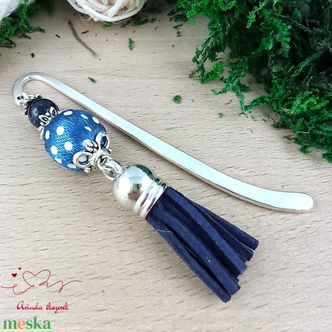 Sötétkék pöttyös könyvjelző  - könyv & zene - könyvjelző - Meska.hu