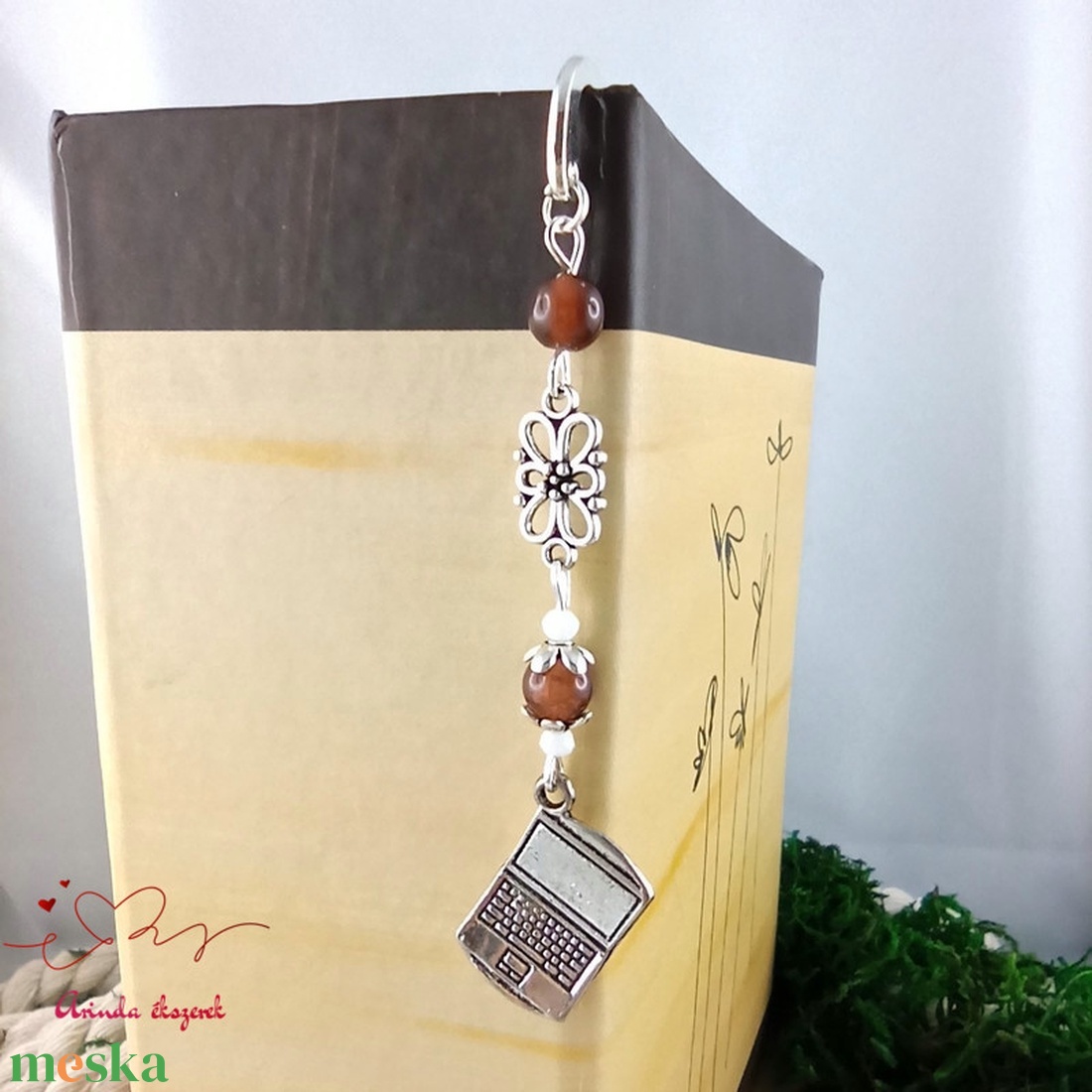 Barna laptop notebook könyvjelző  - könyv & zene - könyvjelző - Meska.hu