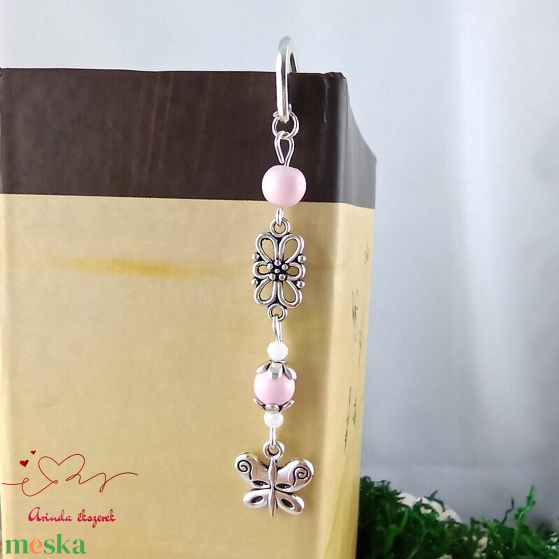 Rózsaszín pillangó könyvjelző  - könyv & zene - könyvjelző - Meska.hu