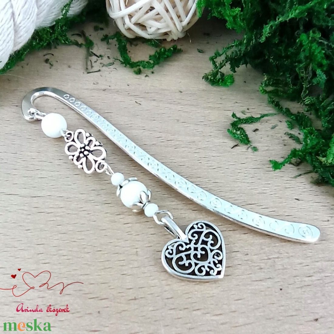 Fehér szív könyvjelző  - könyv & zene - könyvjelző - Meska.hu