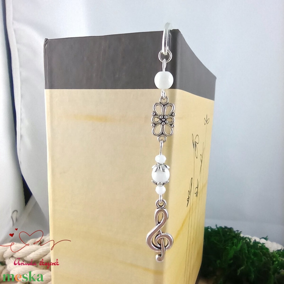 Fehér violinkulcs könyvjelző énektanárnak zenetanárnak - könyv & zene - könyvjelző - Meska.hu