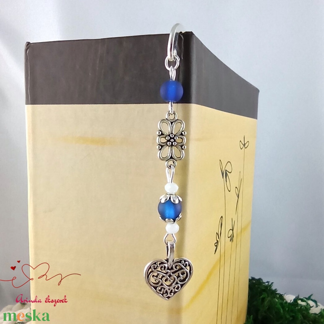 Sötétkék szív könyvjelző  - könyv & zene - könyvjelző - Meska.hu