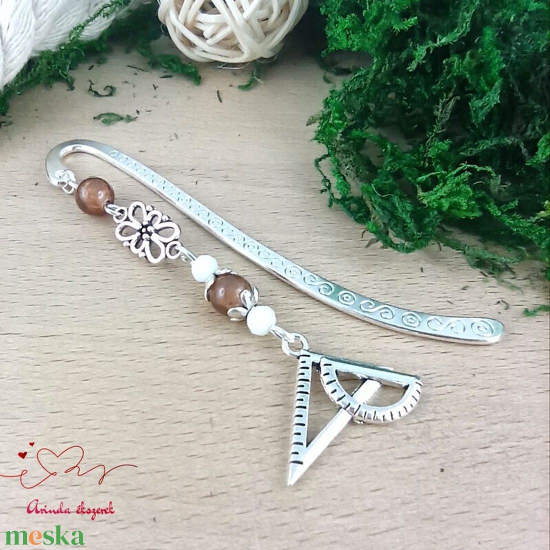 Barna vonalzó könyvjelző  - könyv & zene - könyvjelző - Meska.hu