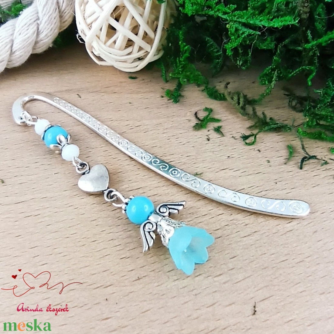 Angyal könyvjelző világoskék gyöngyökkel - meghitt karácsonyi ajándék könyvszeretőknek - könyv & zene - könyvjelző - Meska.hu