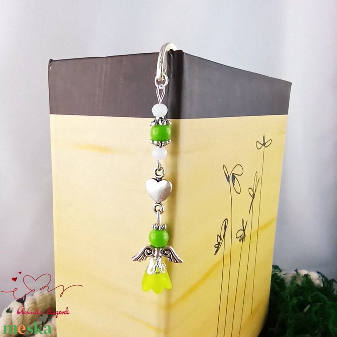 Angyal könyvjelző zöld gyöngyökkel - meghitt karácsonyi ajándék könyvszeretőknek - könyv & zene - könyvjelző - Meska.hu