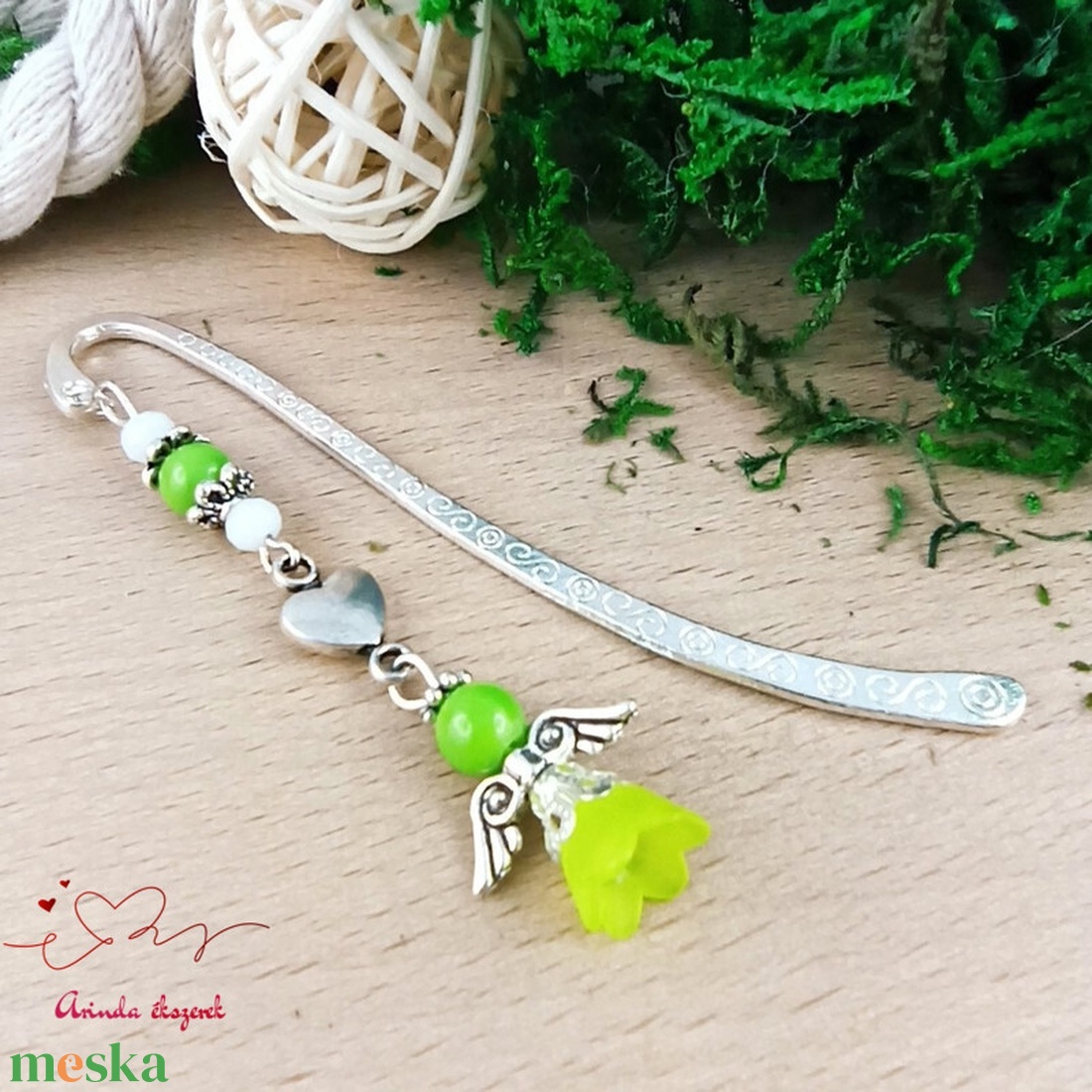 Angyal könyvjelző zöld gyöngyökkel - meghitt karácsonyi ajándék könyvszeretőknek - könyv & zene - könyvjelző - Meska.hu