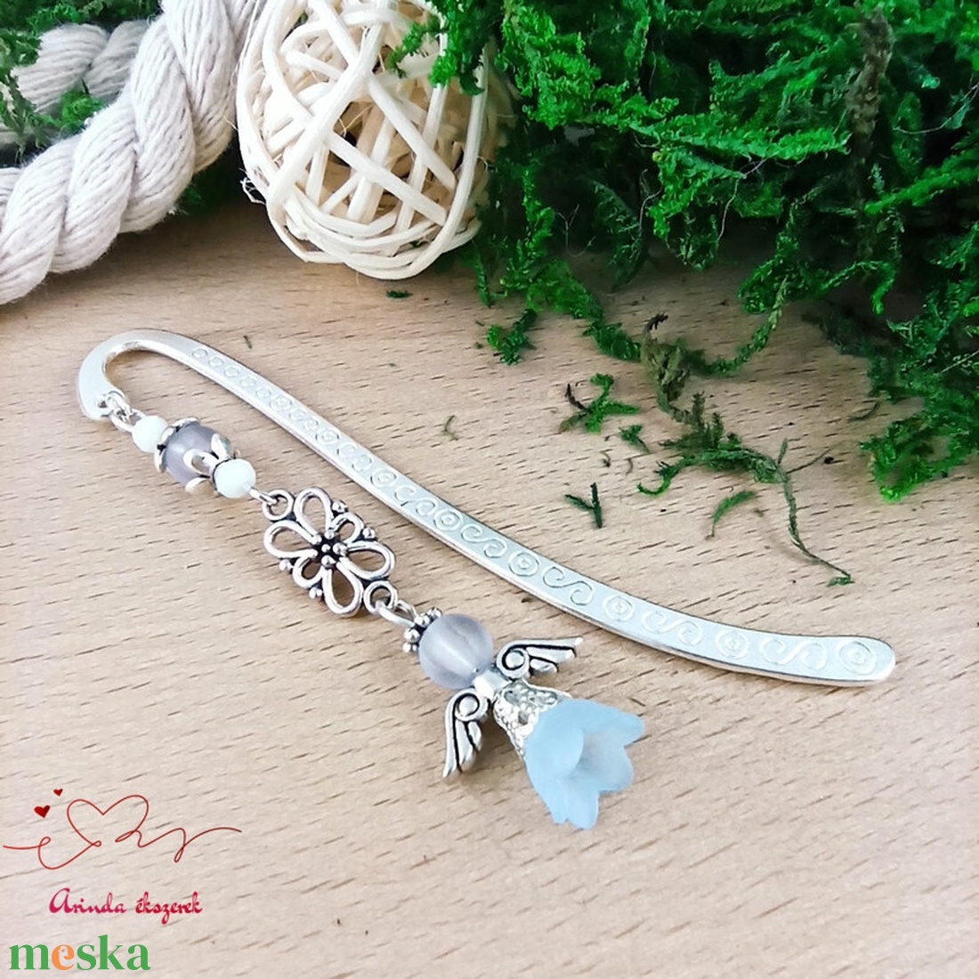 Angyal könyvjelző sötétkék gyöngyökkel - meghitt karácsonyi ajándék könyvszeretőknek - könyv & zene - könyvjelző - Meska.hu