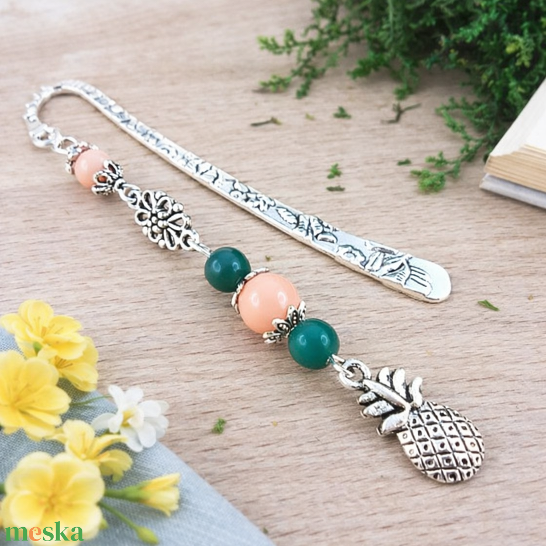 Ananász könyvjelző  - vidám nyári ajándék könyvszeretőknek - könyv & zene - könyvjelző - Meska.hu