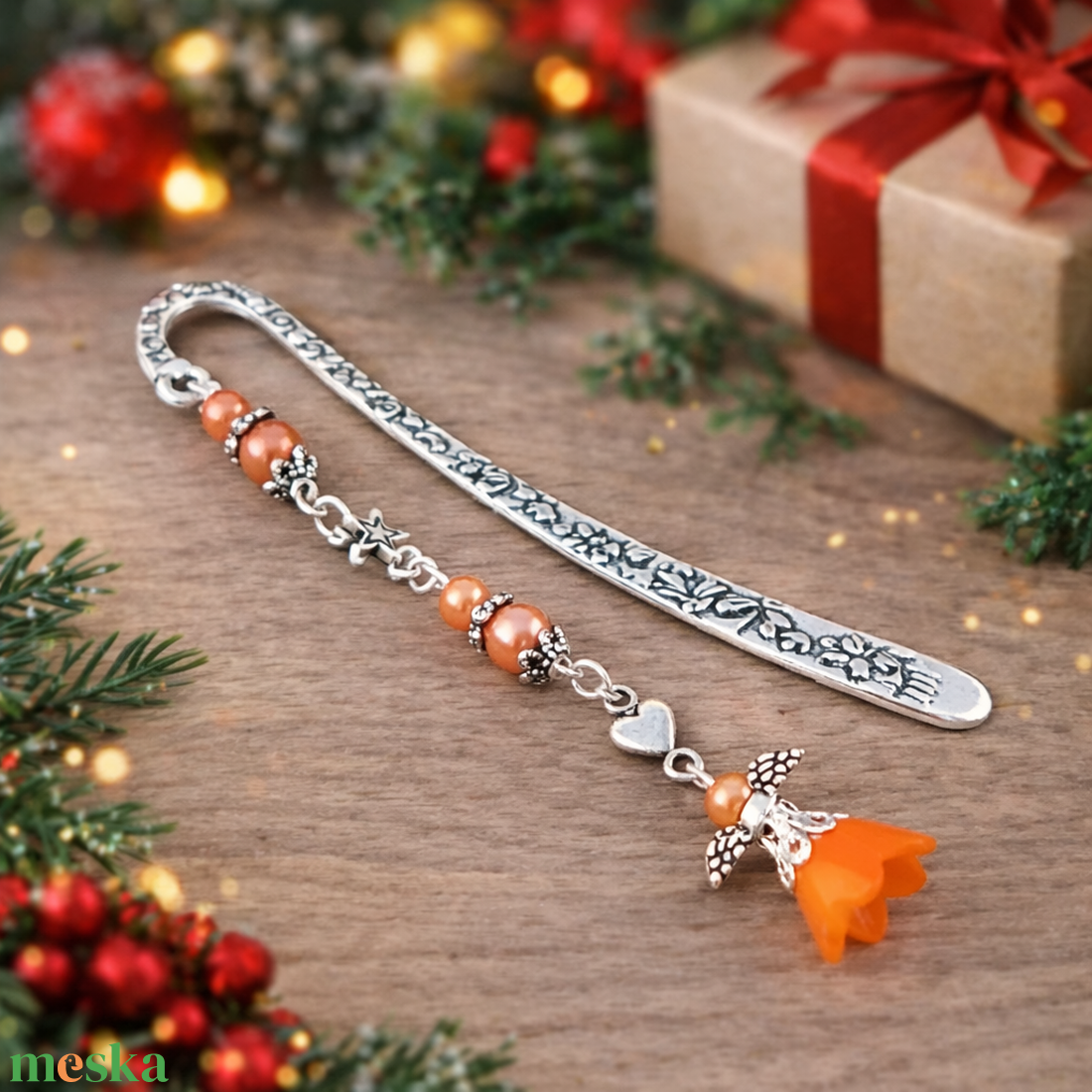 Angyal könyvjelző narancssárga gyöngyökkel - meghitt karácsonyi ajándék könyvszeretőknek - könyv & zene - könyvjelző - Meska.hu