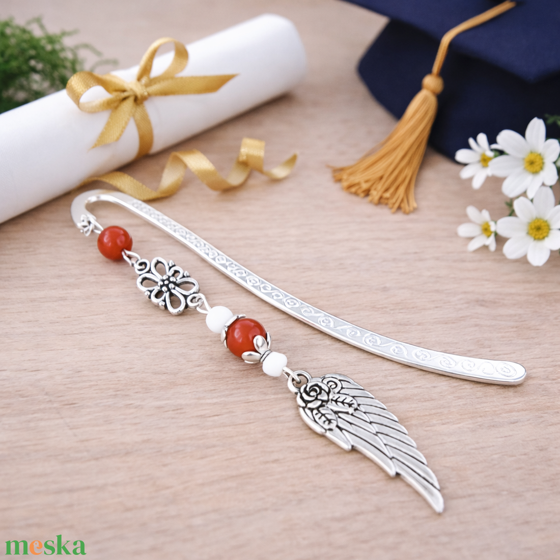 Angyalszárnyas könyvjelző - évzáró ajándék ballagásra, év végi köszönetként piros színben - könyv & zene - könyvjelző - Meska.hu