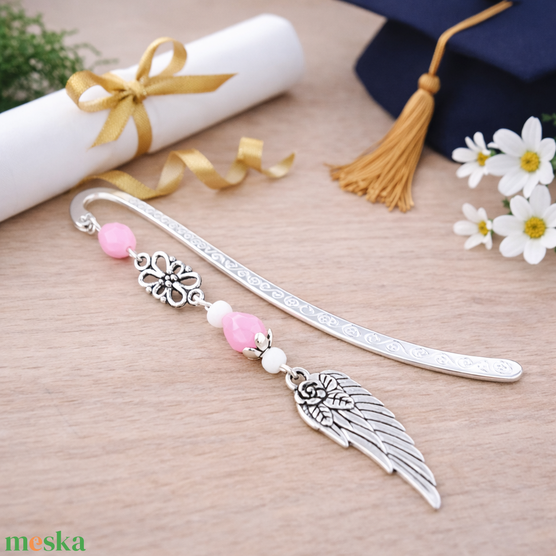 Angyalszárnyas könyvjelző - évzáró ajándék ballagásra, év végi köszönetként rózsaszín színben - könyv & zene - könyvjelző - Meska.hu