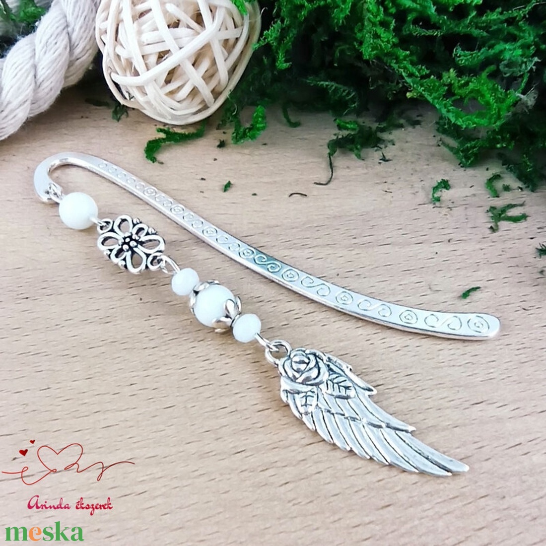 Angyalszárnyas könyvjelző - évzáró ajándék ballagásra, év végi köszönetként fehér színben - könyv & zene - könyvjelző - Meska.hu