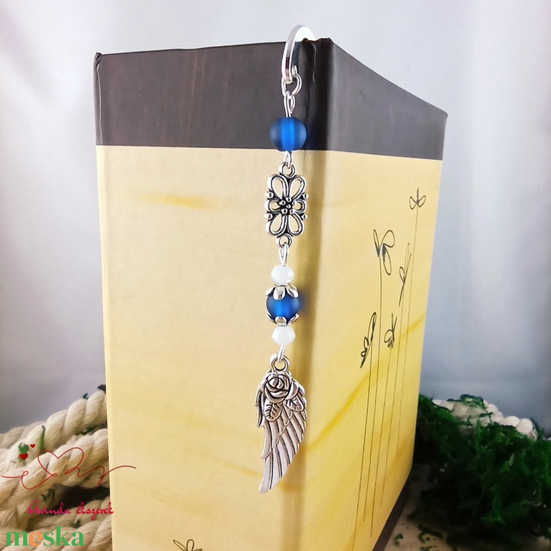 Angyalszárnyas könyvjelző - évzáró ajándék ballagásra, év végi köszönetként sötétkék színben - könyv & zene - könyvjelző - Meska.hu