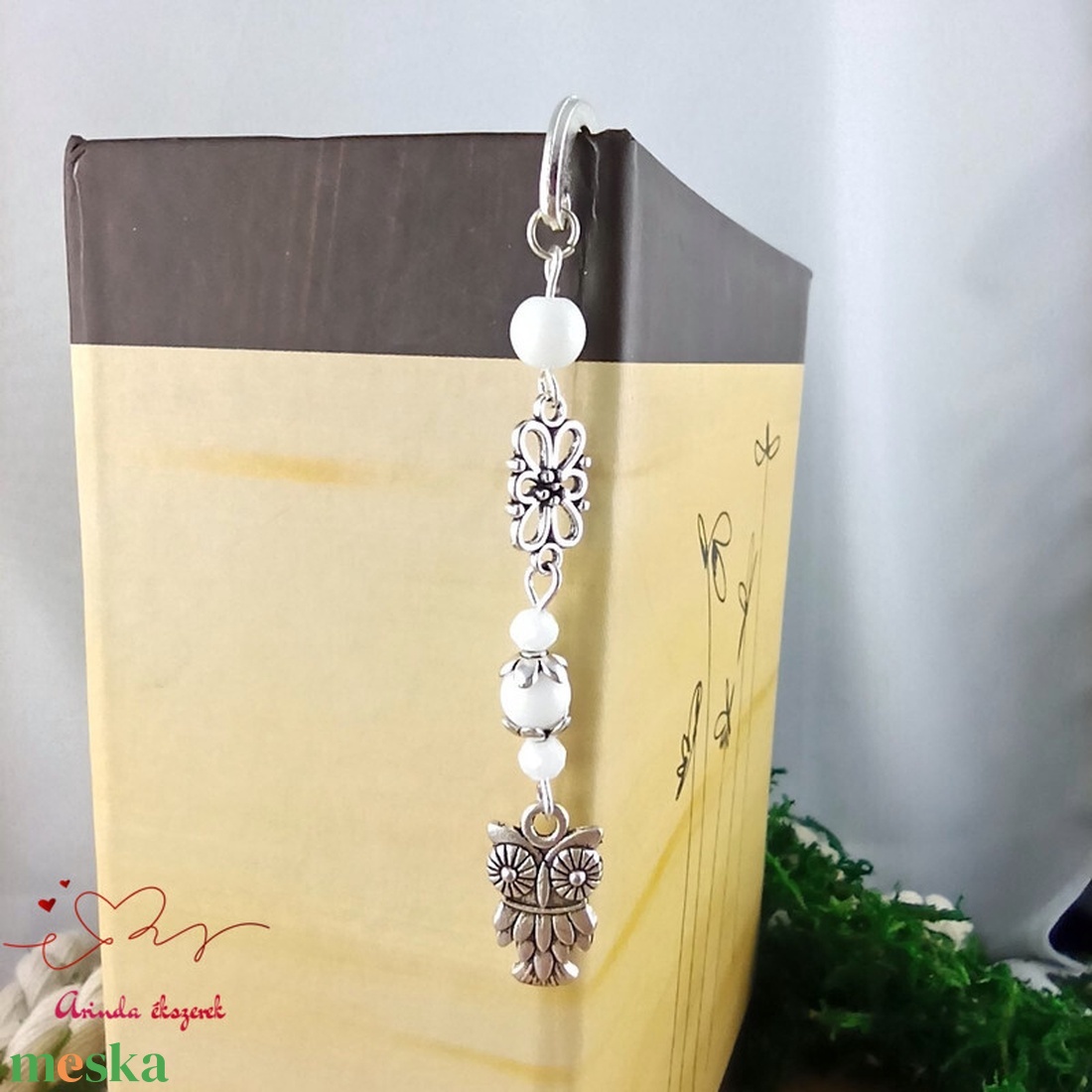 Bagoly könyvjelző fehér gyöngyökkel � kézműves ajándék olvasóknak és tanároknak - könyv & zene - könyvjelző - Meska.hu