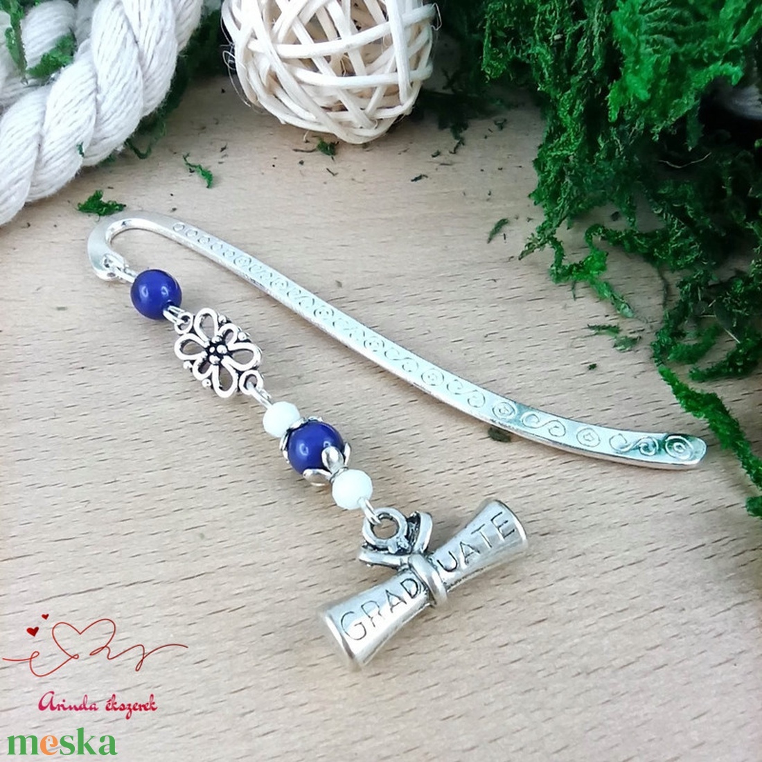 Diplomás könyvjelző sötétkék gyöngyökkel � ballagási és avatási ajándék diplomázóknak - könyv & zene - könyvjelző - Meska.hu