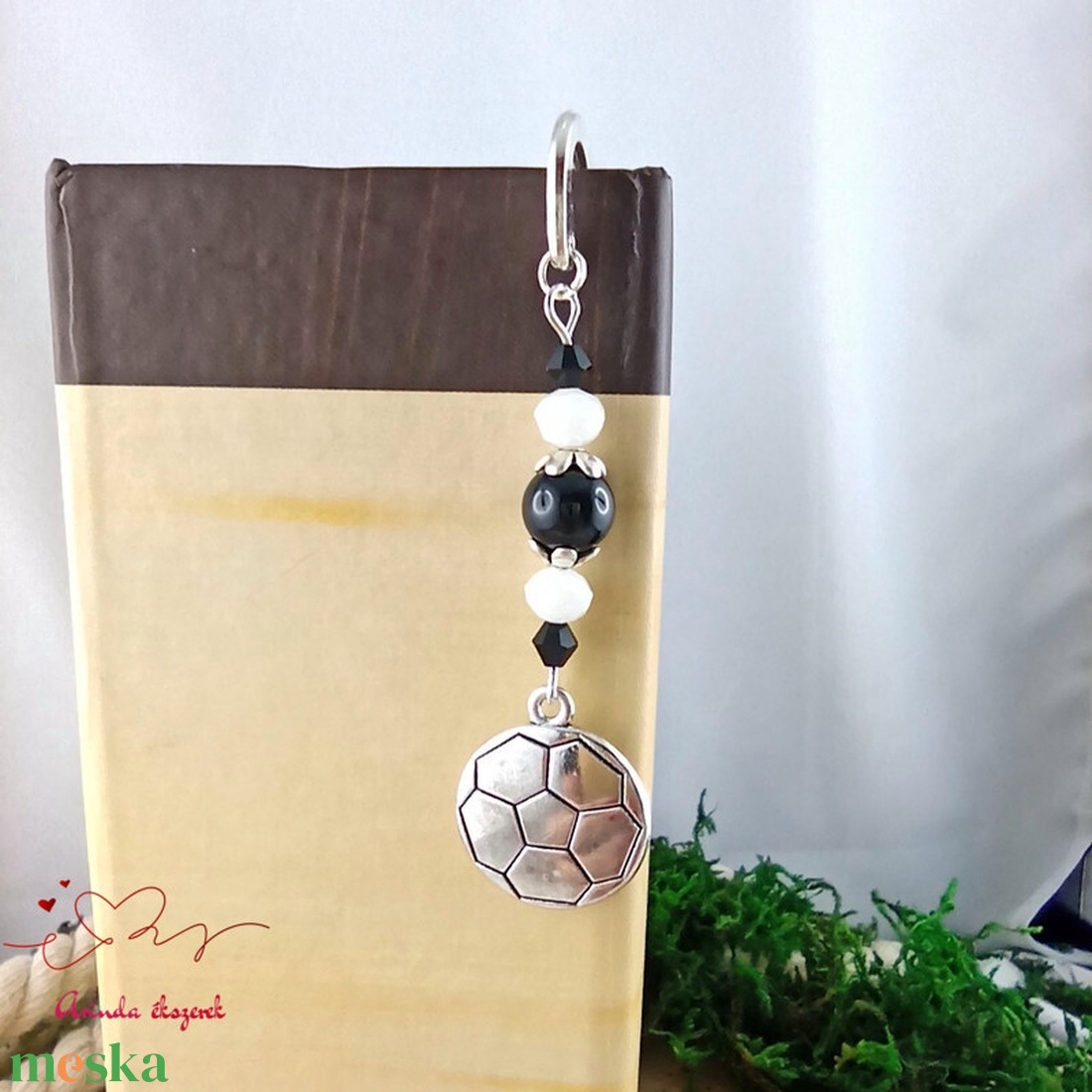 Focilabdás könyvjelző tesitanárnak � köszönetajándék pedagógusnapra és évzáróra - könyv & zene - könyvjelző - Meska.hu