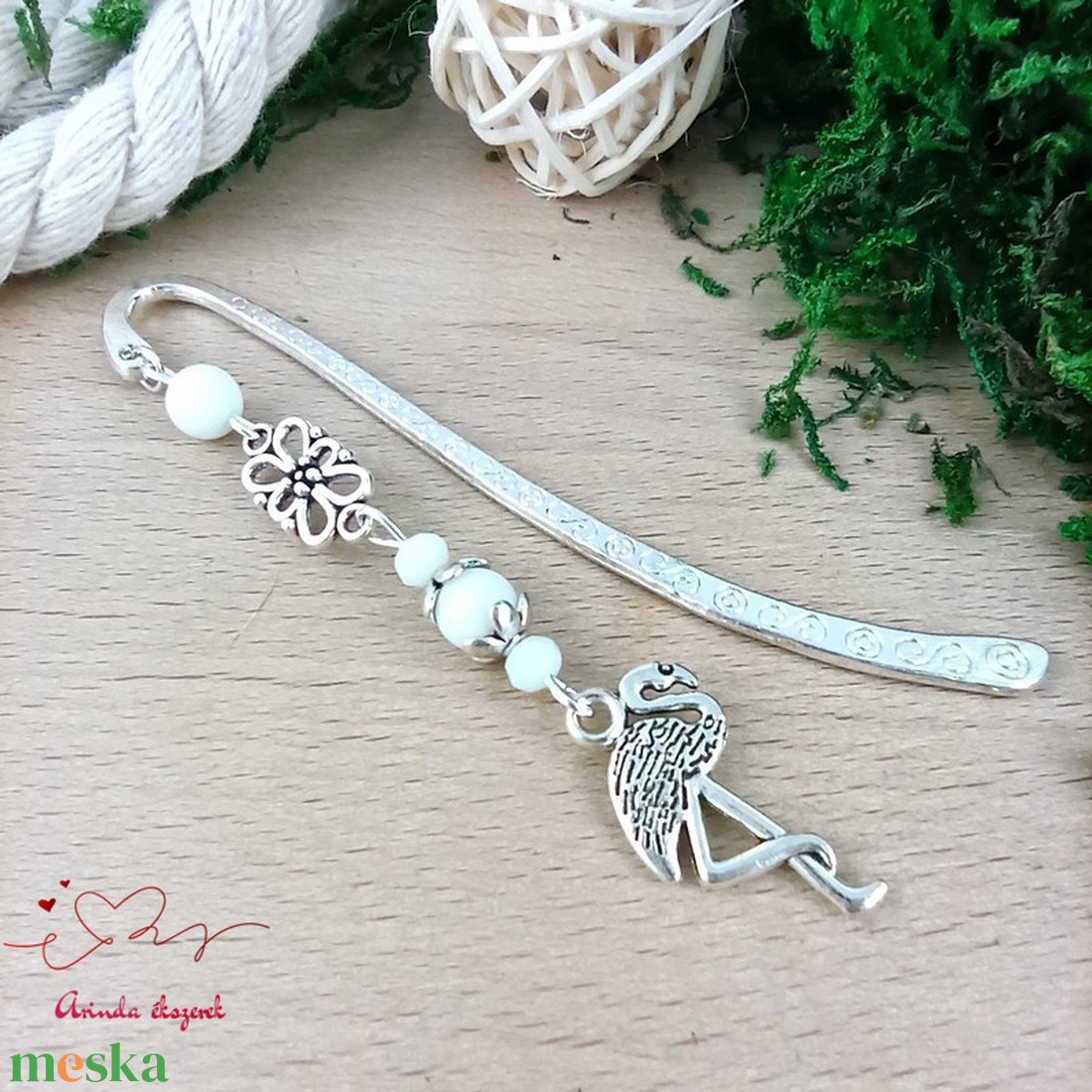 Fehér flamingós könyvjelző � egyedi, kézműves ajándék olvasóknak - könyv & zene - könyvjelző - Meska.hu