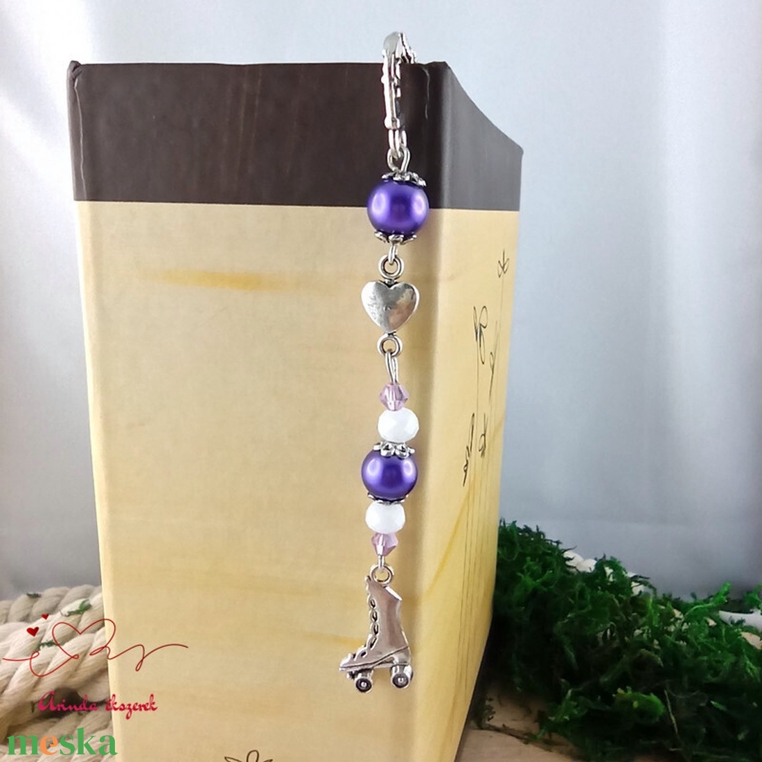 Lila görkorcsolyás könyvjelző � sportos ajándék születésnapra és névnapra - könyv & zene - könyvjelző - Meska.hu