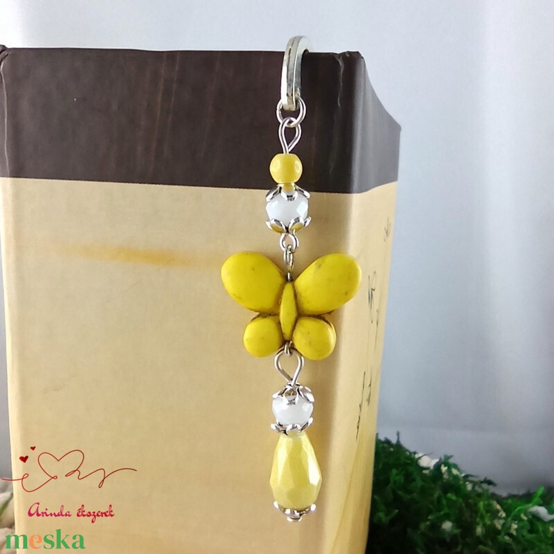 Sárga howlit pillangó könyvjelző � egyedi, kézműves ajándék olvasóknak - könyv & zene - könyvjelző - Meska.hu