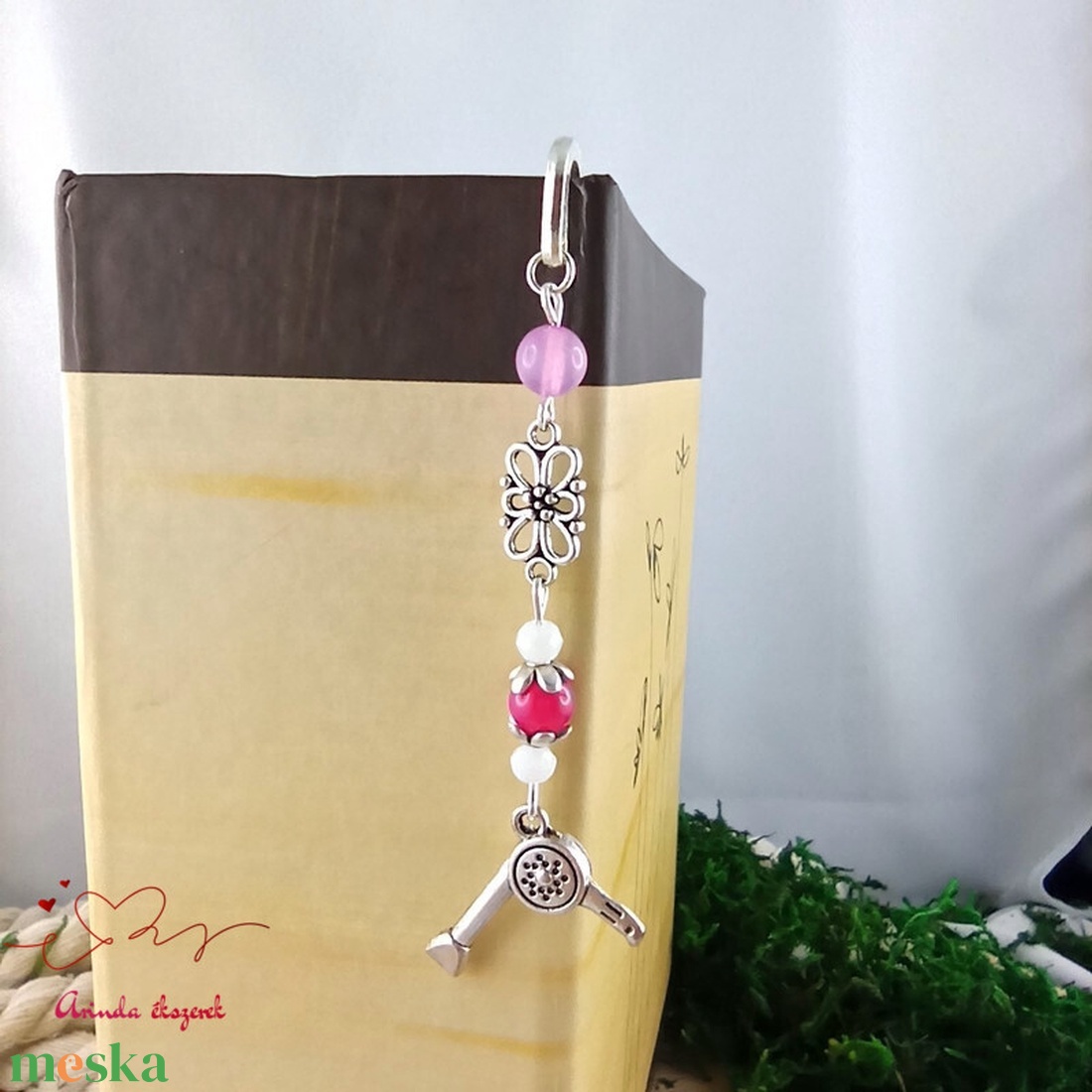 Rózsaszín hajszárítós könyvjelző � egyedi, kézműves ajándék fodrászoknak - könyv & zene - könyvjelző - Meska.hu