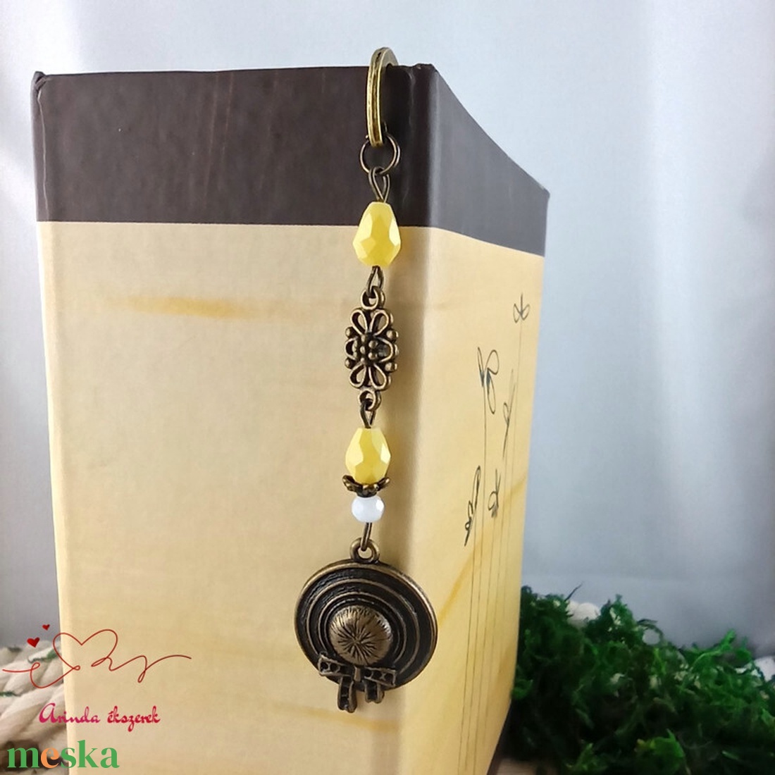 Vintage kalapos könyvjelző � egyedi, kézműves ajándék olvasóknak - könyv & zene - könyvjelző - Meska.hu