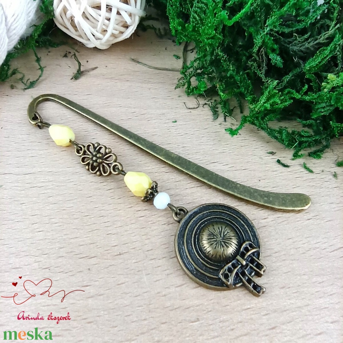 Vintage kalapos könyvjelző � egyedi, kézműves ajándék olvasóknak - könyv & zene - könyvjelző - Meska.hu