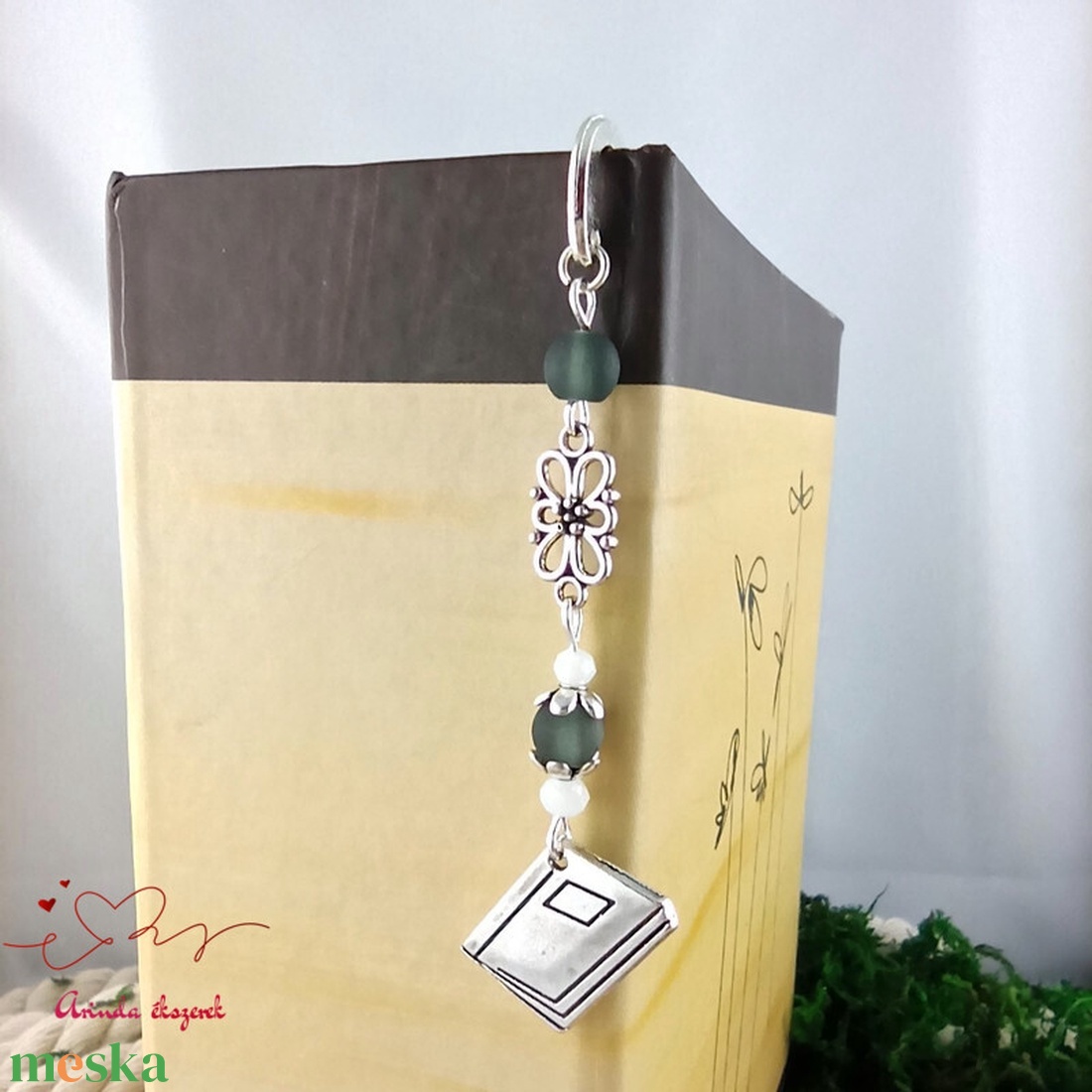 Szürke könyv charmos könyvjelző � pedagógusnapi és évzáró ajándék - könyv & zene - könyvjelző - Meska.hu