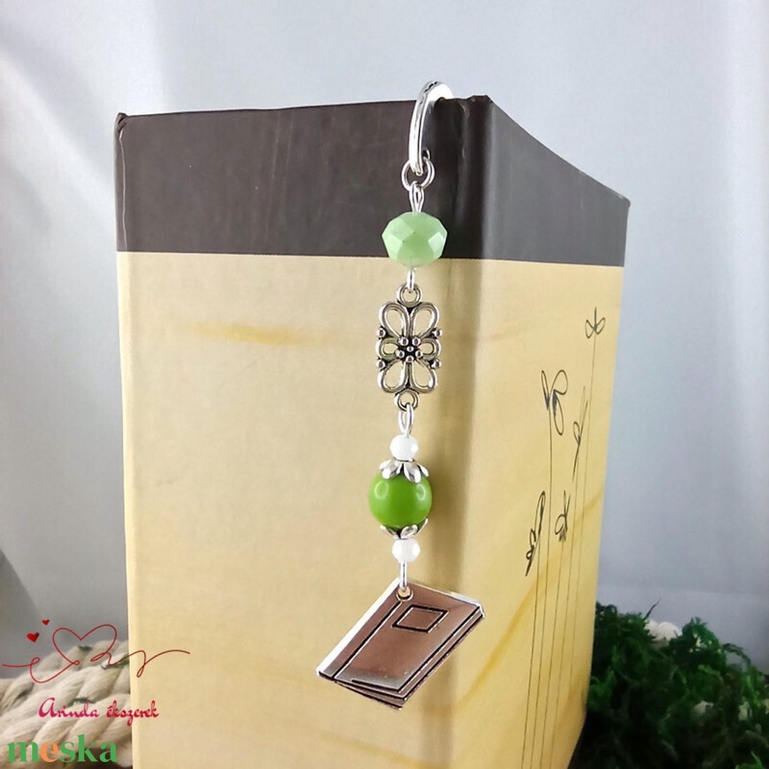 Zöld könyv charmos könyvjelző � pedagógusnapi és évzáró ajándék - könyv & zene - könyvjelző - Meska.hu