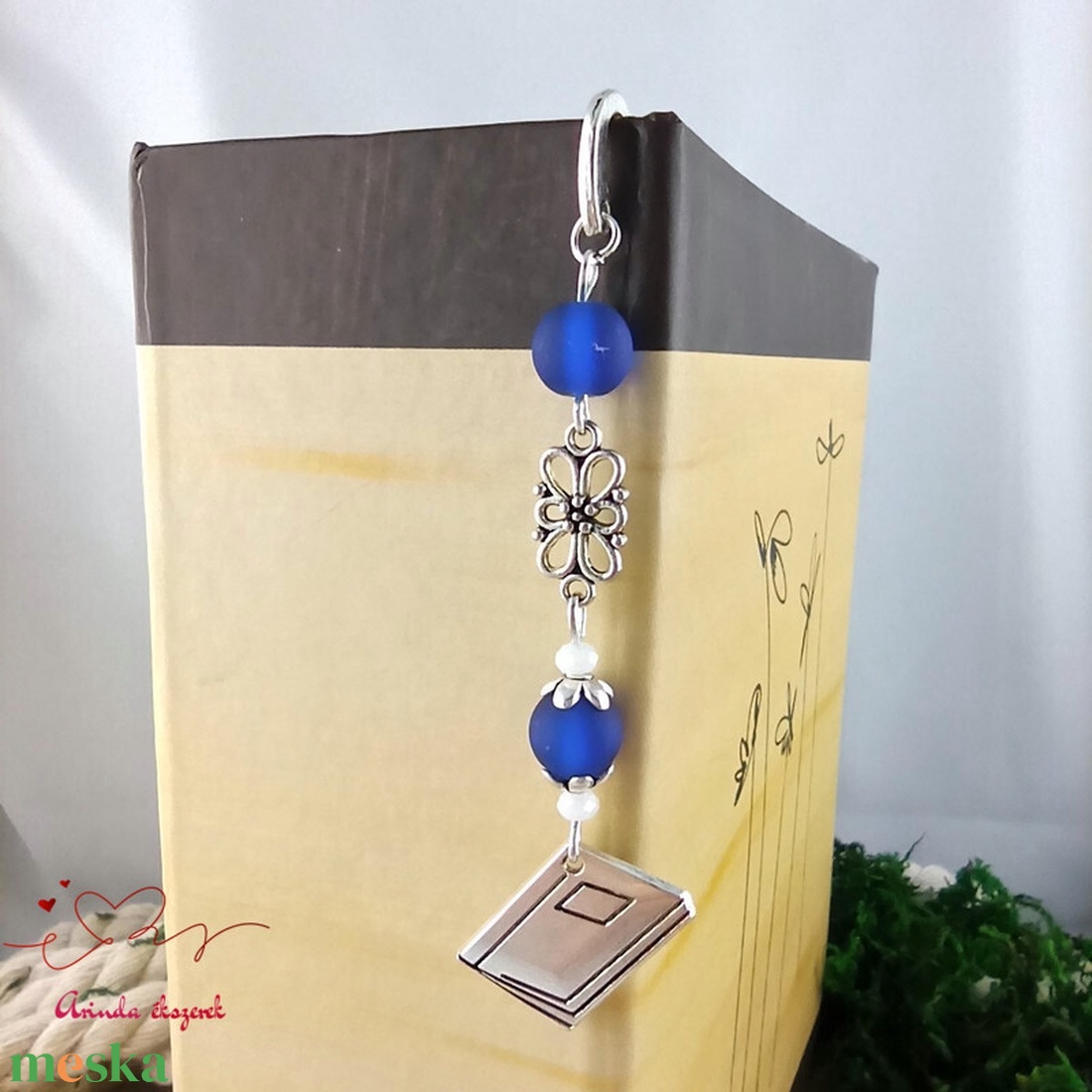 Sötétkék könyv charmos könyvjelző � pedagógusnapi és évzáró ajándék - könyv & zene - könyvjelző - Meska.hu