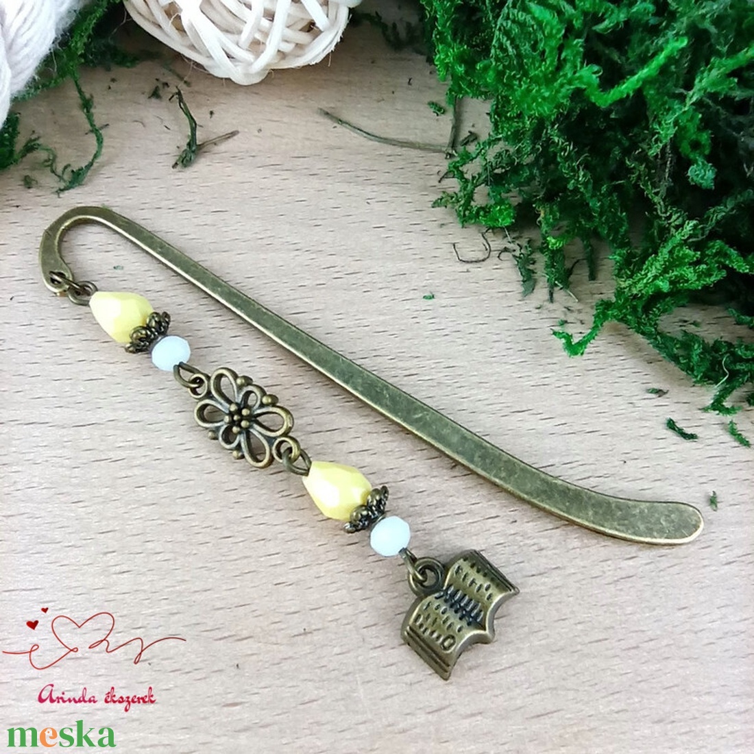 Sárga könyv charmos könyvjelző � pedagógusnapi és évzáró ajándék - könyv & zene - könyvjelző - Meska.hu