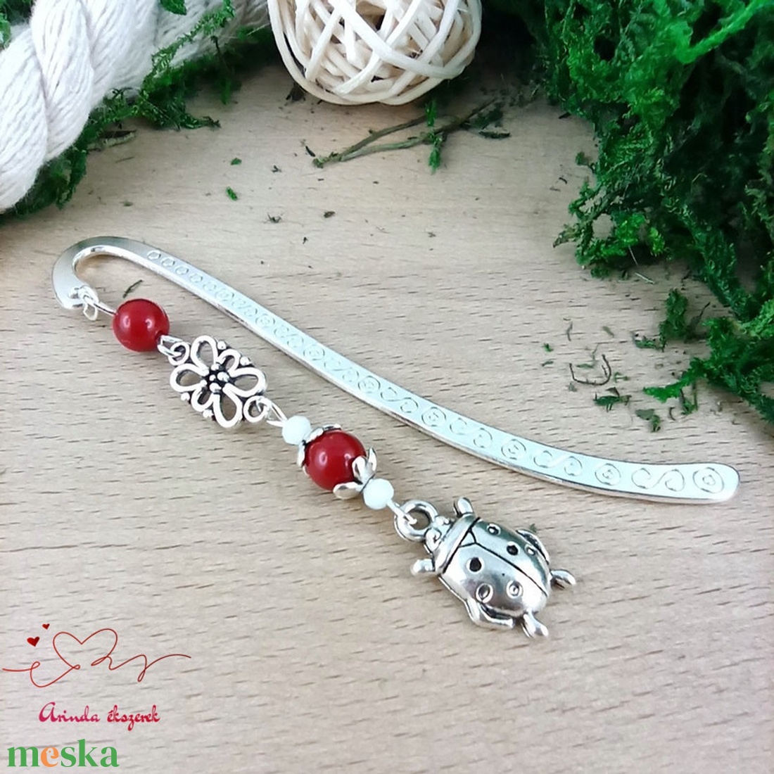 Piros katica könyvjelző � óvónőnek pedagógusnapra, kedves köszönetajándék - könyv & zene - könyvjelző - Meska.hu