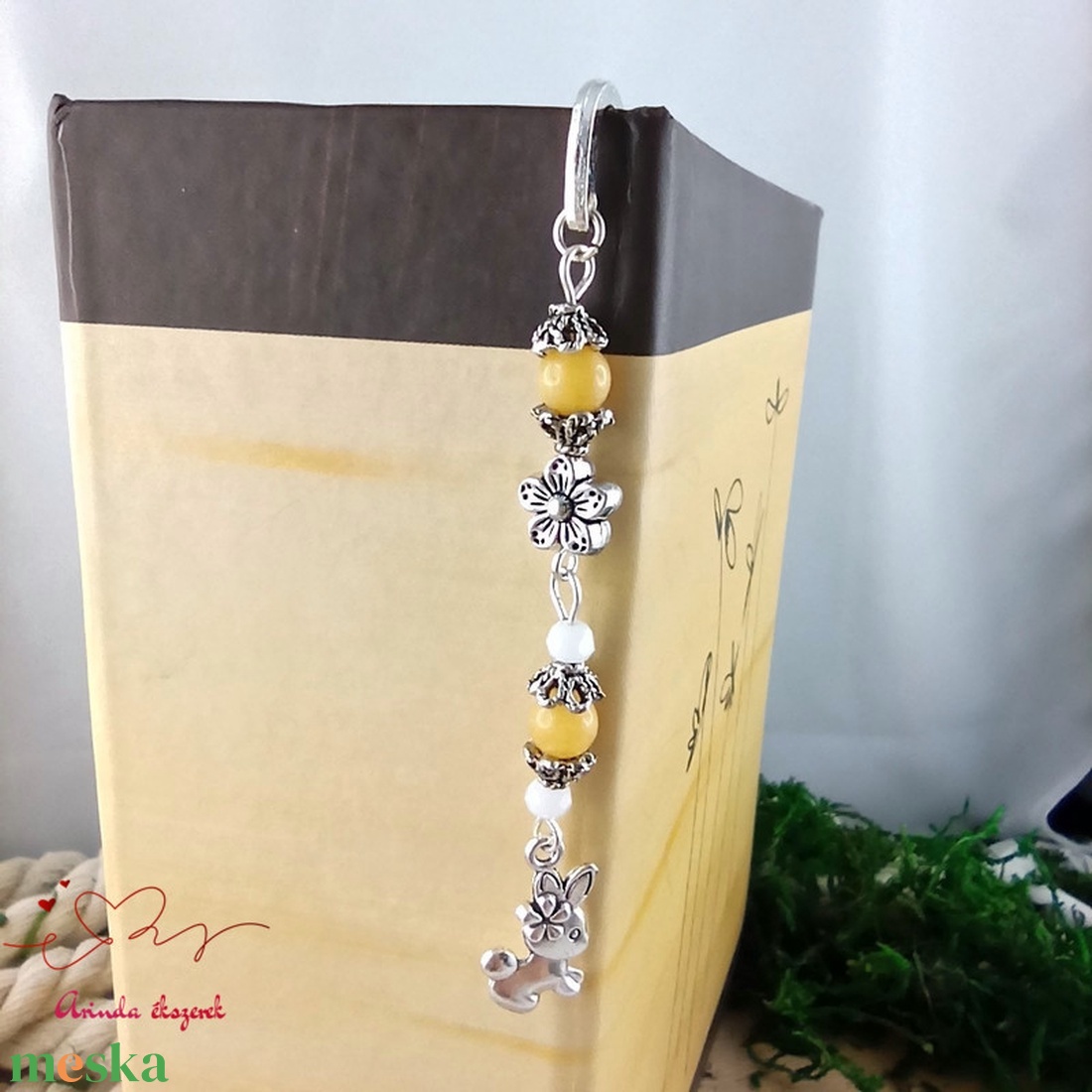 Sárga nyuszis könyvjelző � óvónéninek és dadusnak év végi köszönőajándék - könyv & zene - könyvjelző - Meska.hu