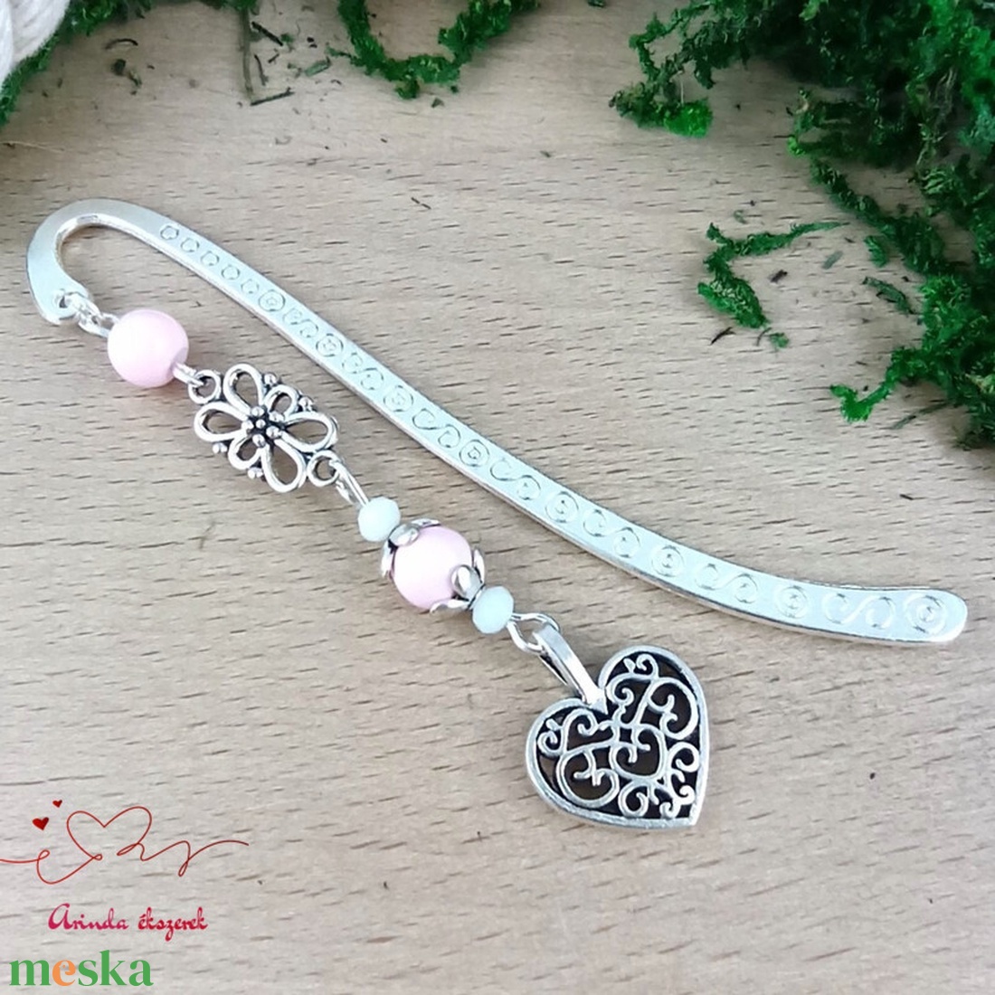 Szív charm könyvjelző pedagógusnapra � rózsaszín gyöngyökkel - könyv & zene - könyvjelző - Meska.hu