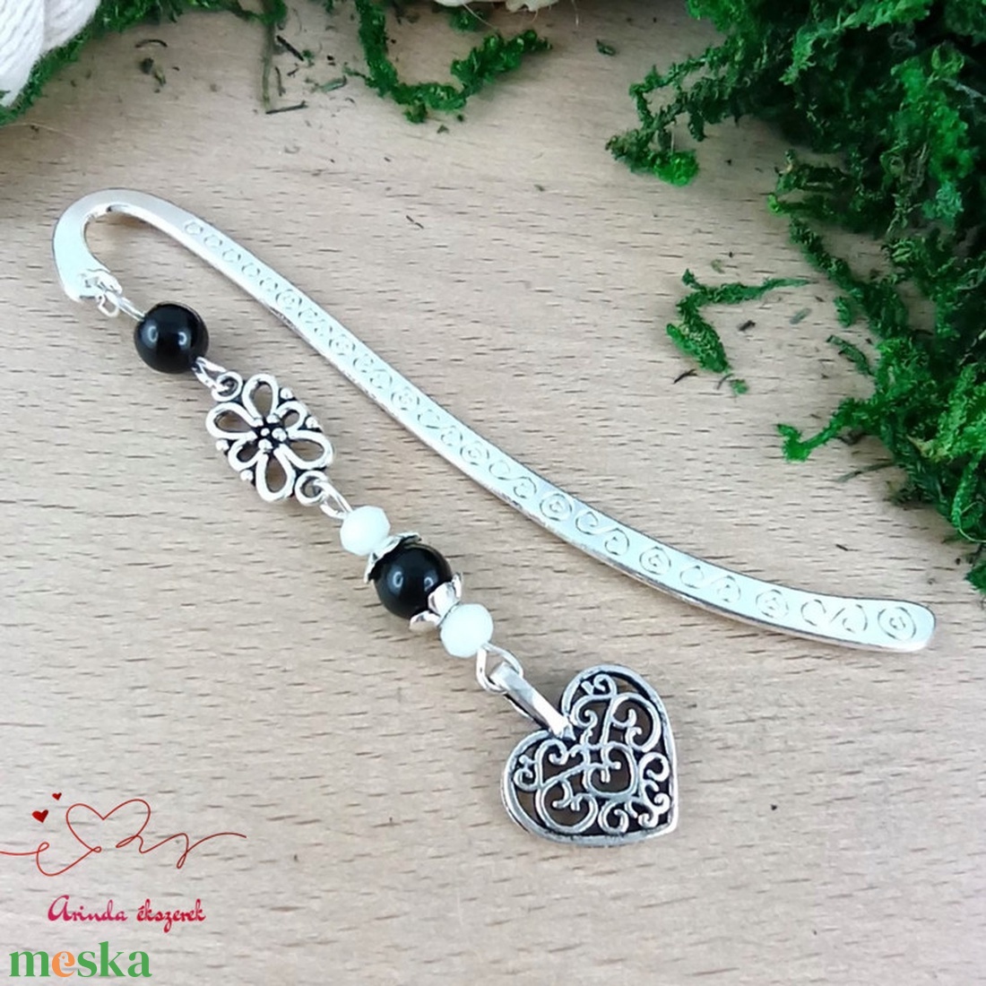 Szív charm könyvjelző pedagógusnapra � fekete gyöngyökkel - könyv & zene - könyvjelző - Meska.hu
