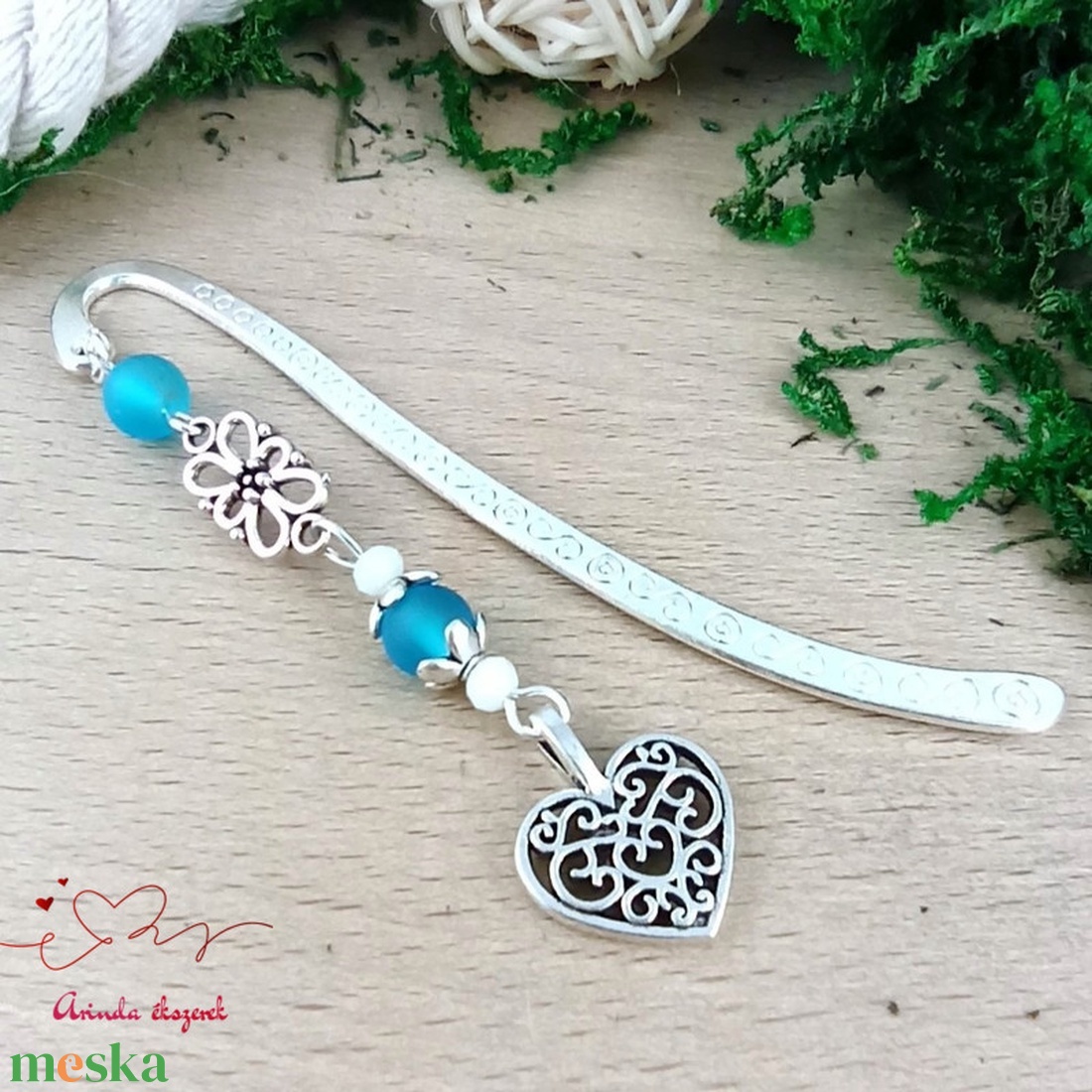 Szív charm könyvjelző pedagógusnapra � világoskék gyöngyökkel - könyv & zene - könyvjelző - Meska.hu