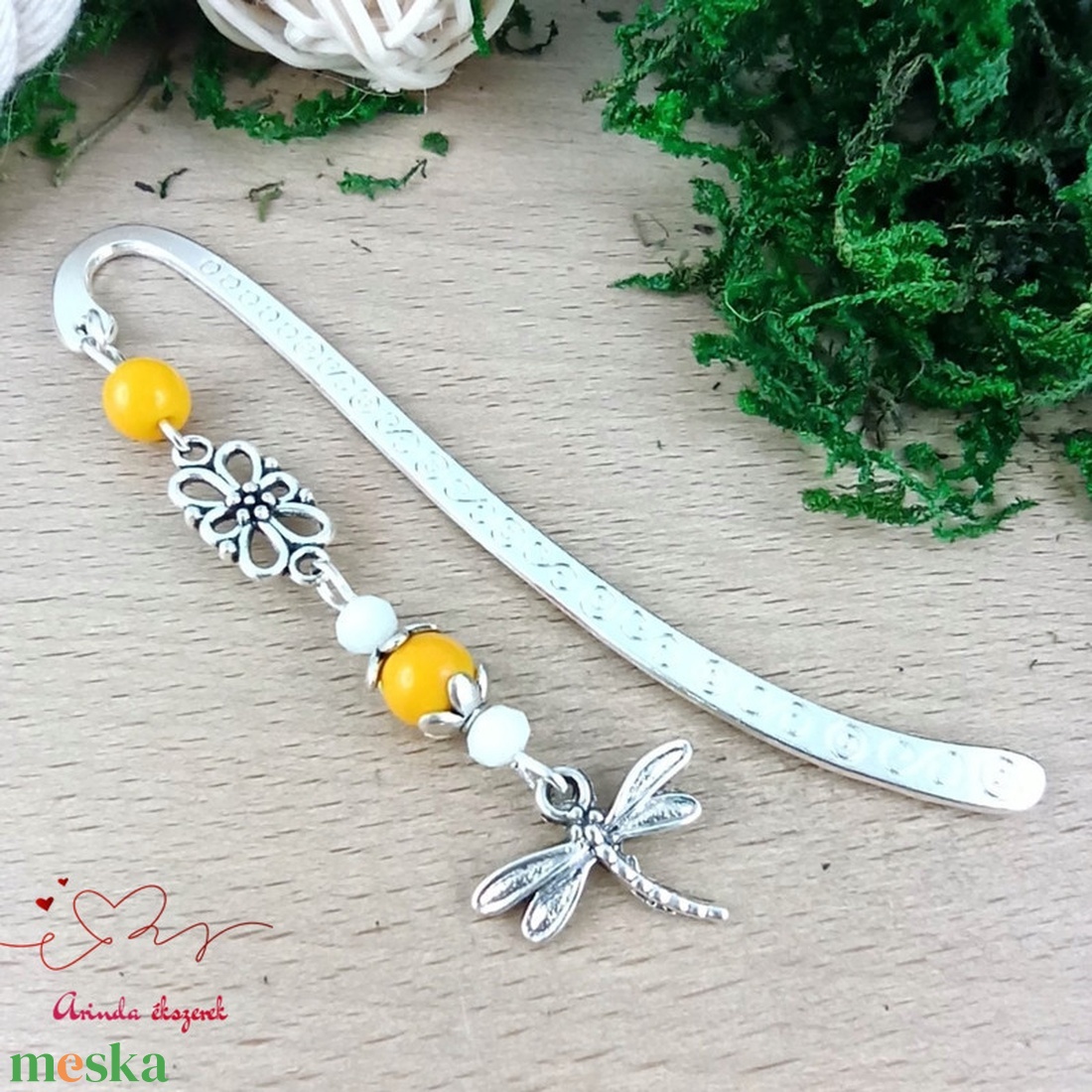 Szitakötő charm könyvjelző óvónéninek évzáróra � sárga gyöngyökkel - könyv & zene - könyvjelző - Meska.hu