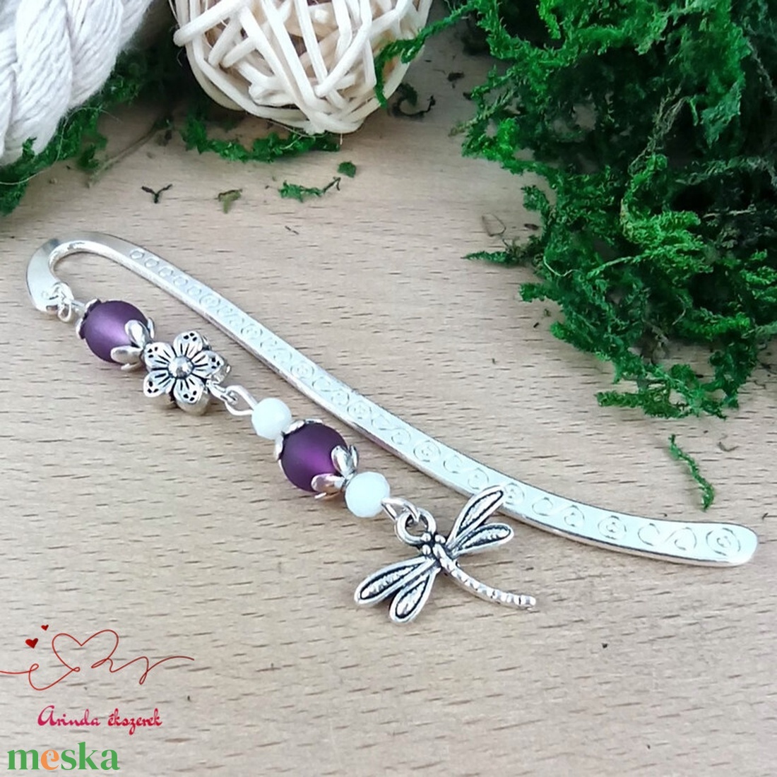 Szitakötő charm könyvjelző óvónéninek évzáróra � lila gyöngyökkel - könyv & zene - könyvjelző - Meska.hu