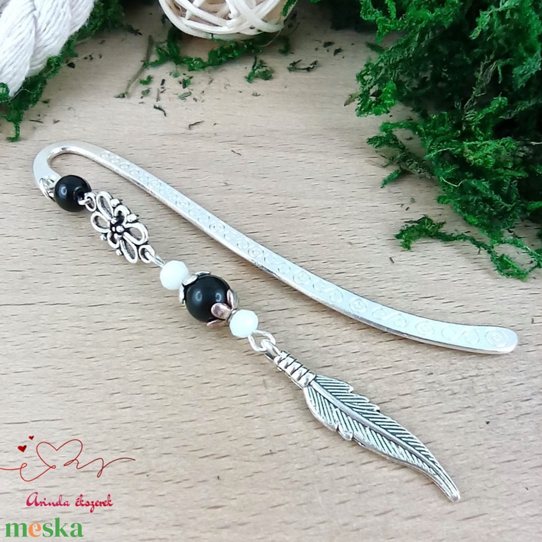 Toll charm könyvjelző � fekete gyöngyökkel, pedagógusnapi ajándék - könyv & zene - könyvjelző - Meska.hu