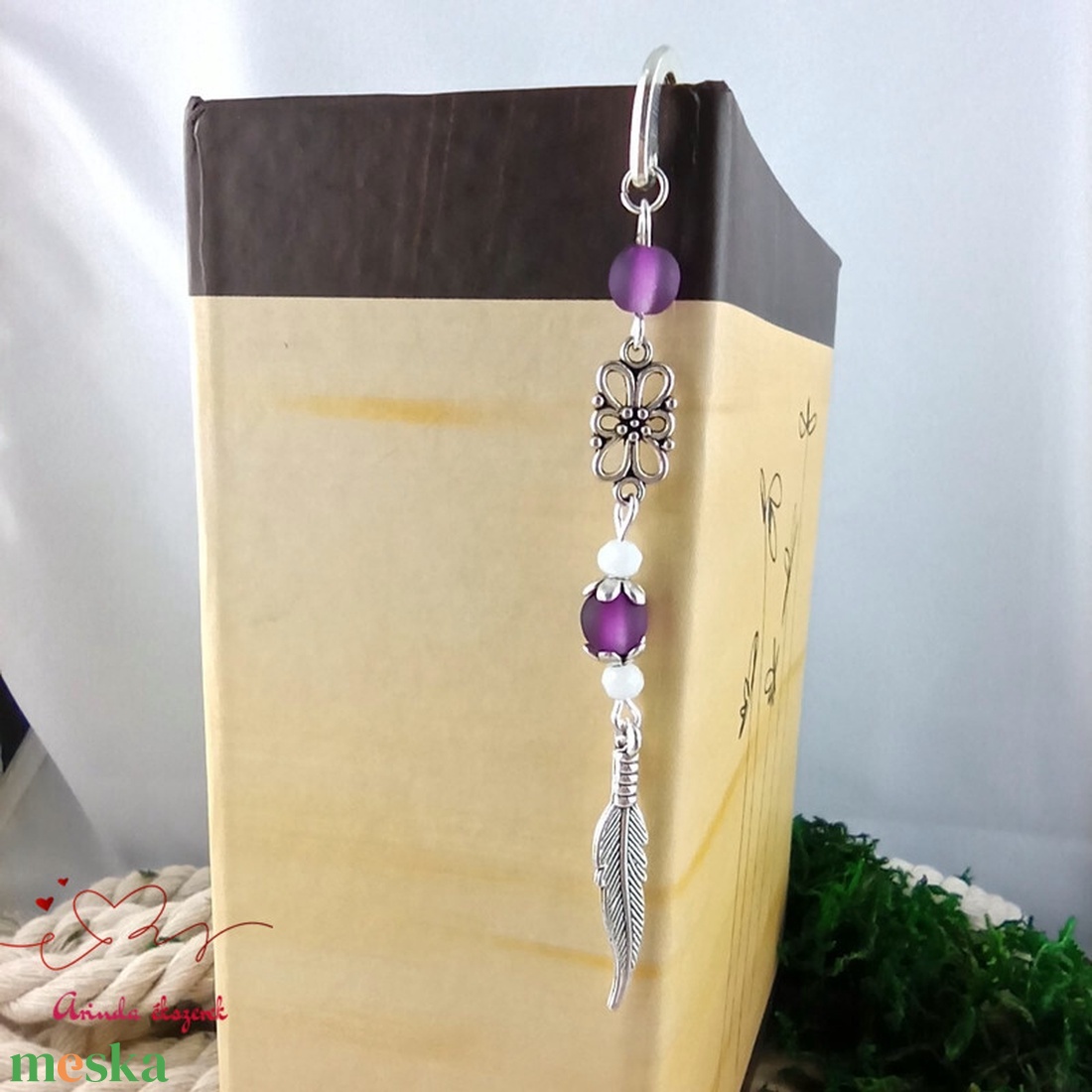 Toll charm könyvjelző � lila gyöngyökkel, pedagógusnapi ajándék - könyv & zene - könyvjelző - Meska.hu