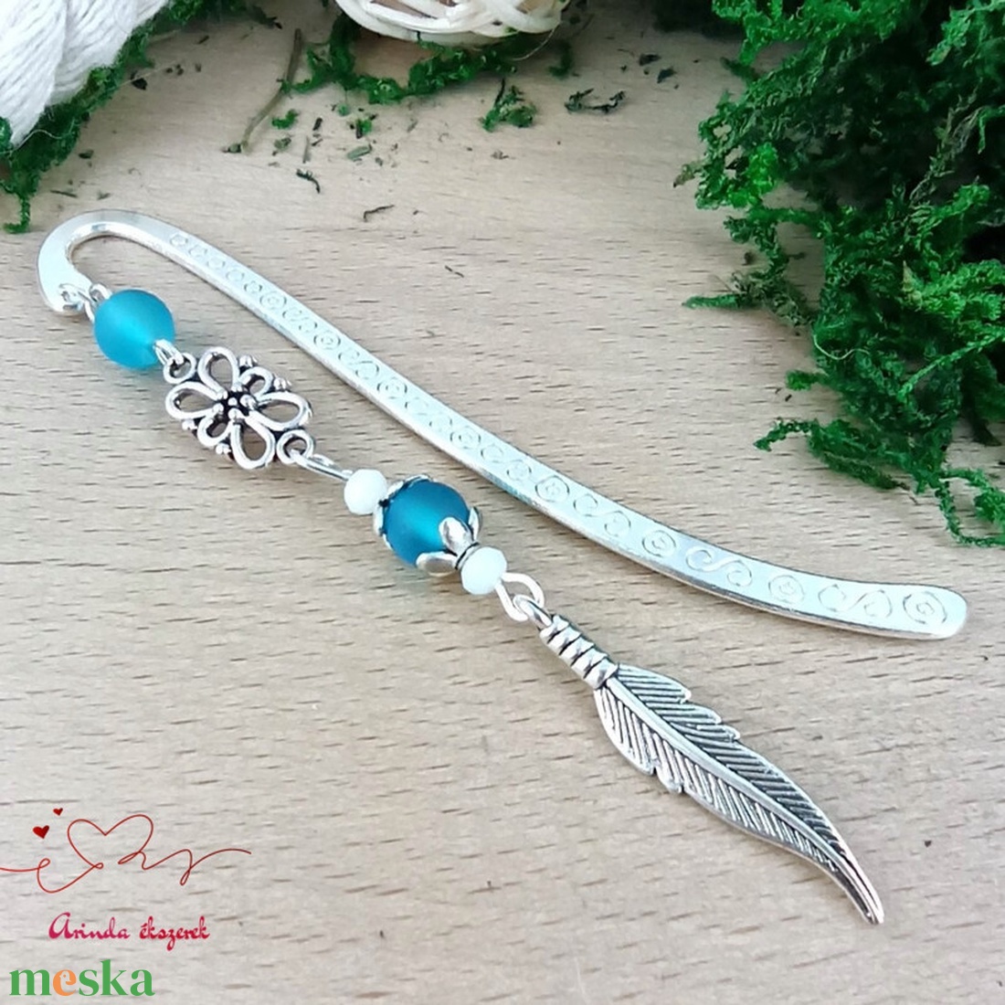 Toll charm könyvjelző � világoskék gyöngyökkel, pedagógusnapi ajándék - könyv & zene - könyvjelző - Meska.hu