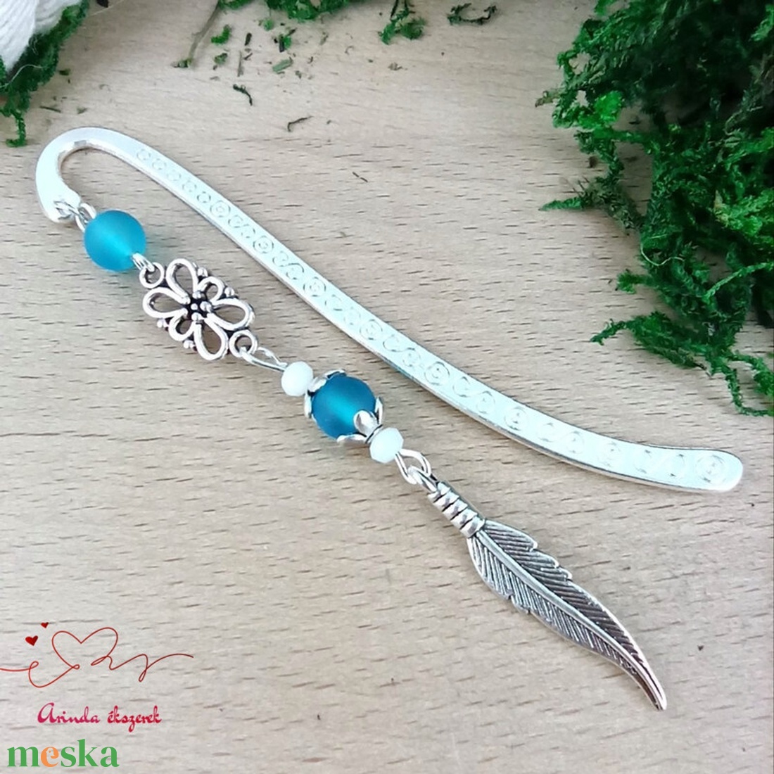 Toll charm könyvjelző � világoskék gyöngyökkel, pedagógusnapi ajándék - könyv & zene - könyvjelző - Meska.hu